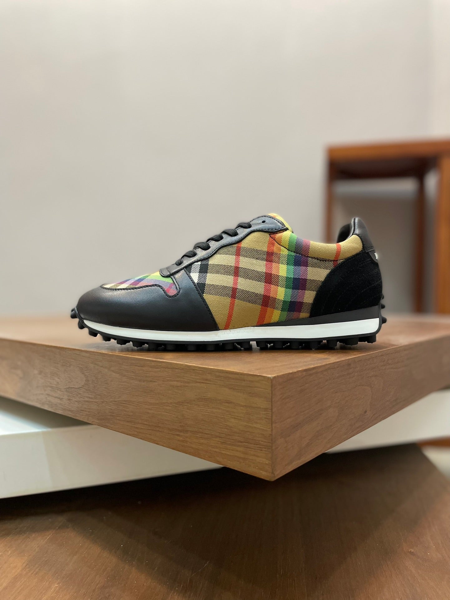 Burberry-041Shoes