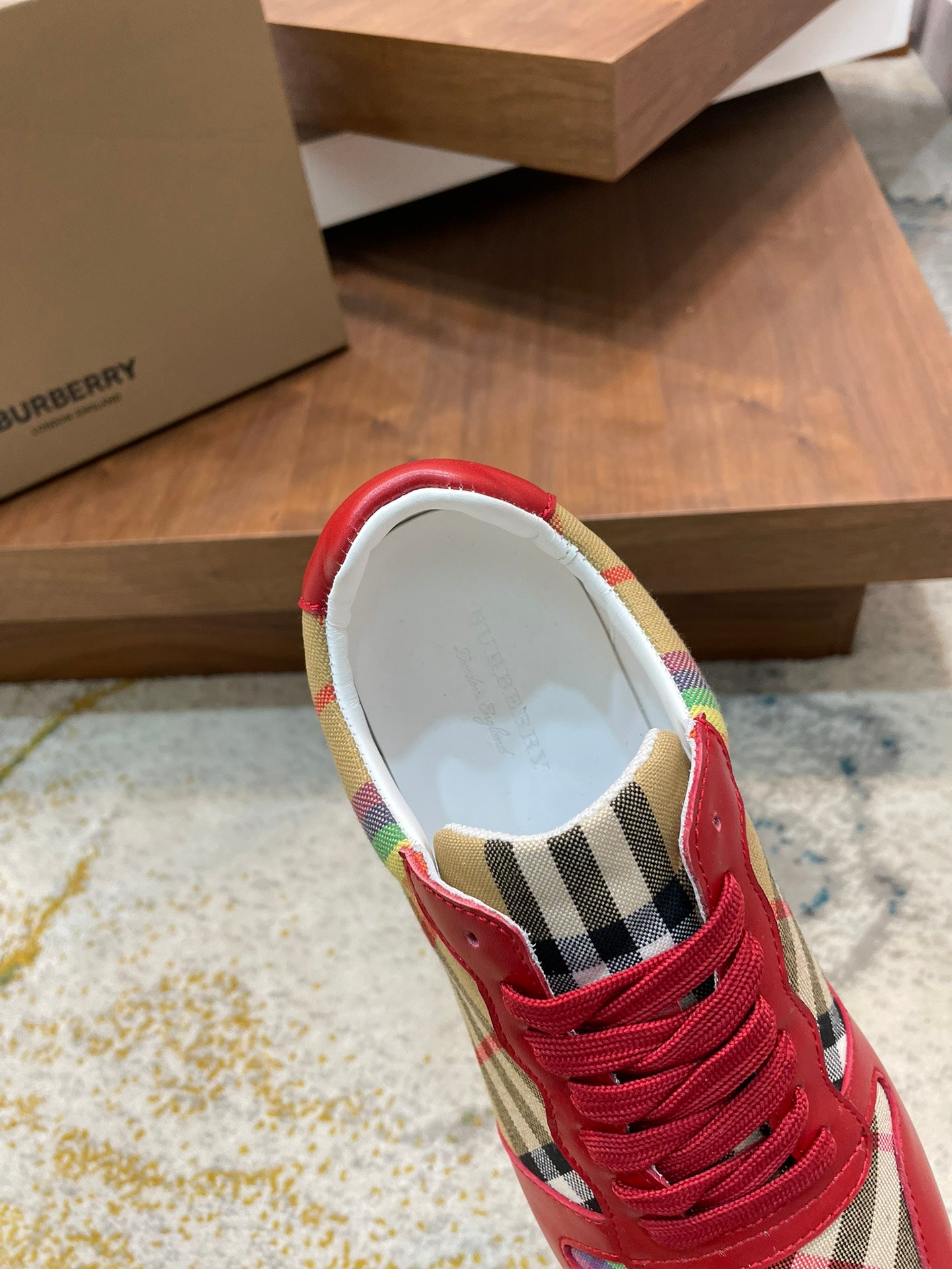 Burberry-042Shoes