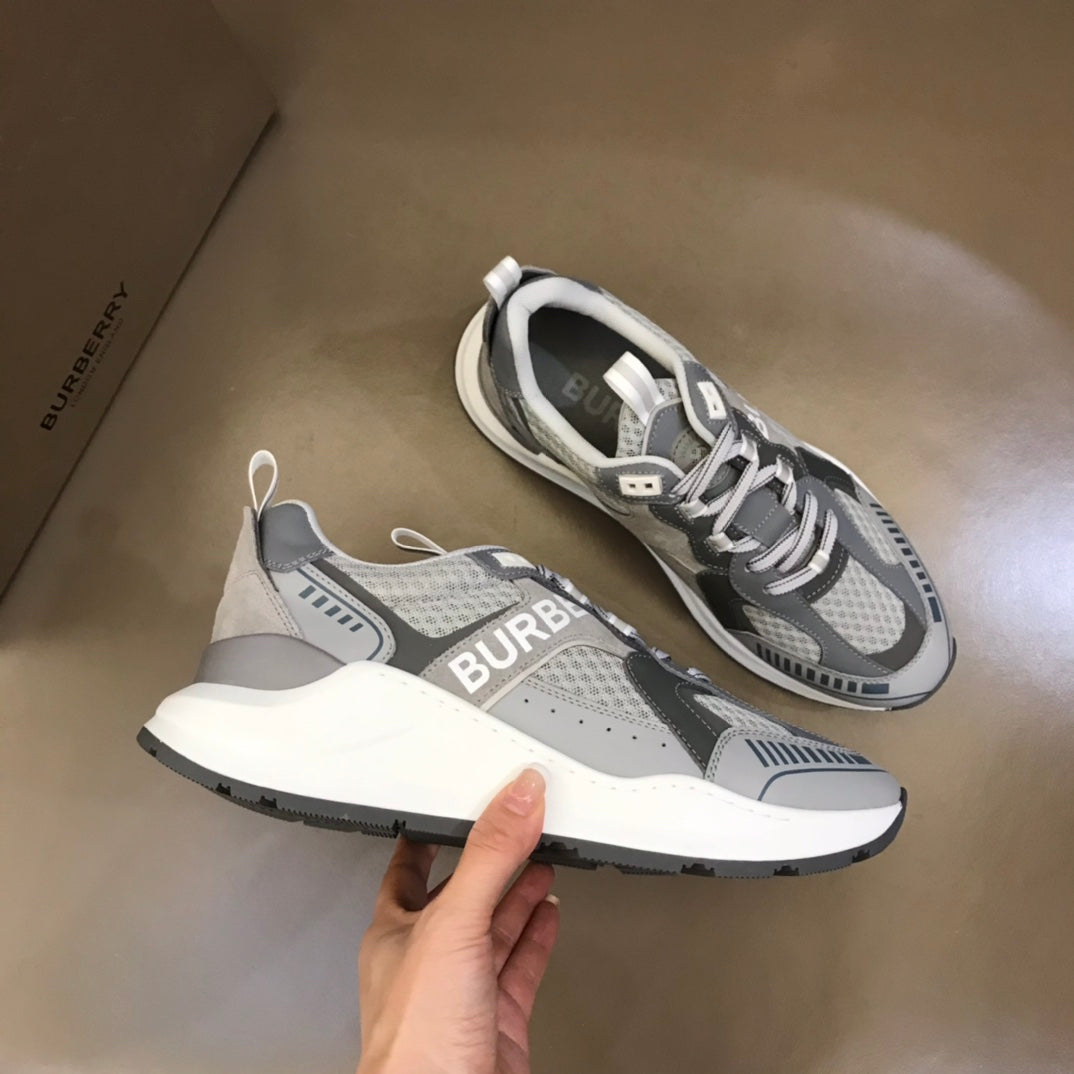 Burberry-054Shoes
