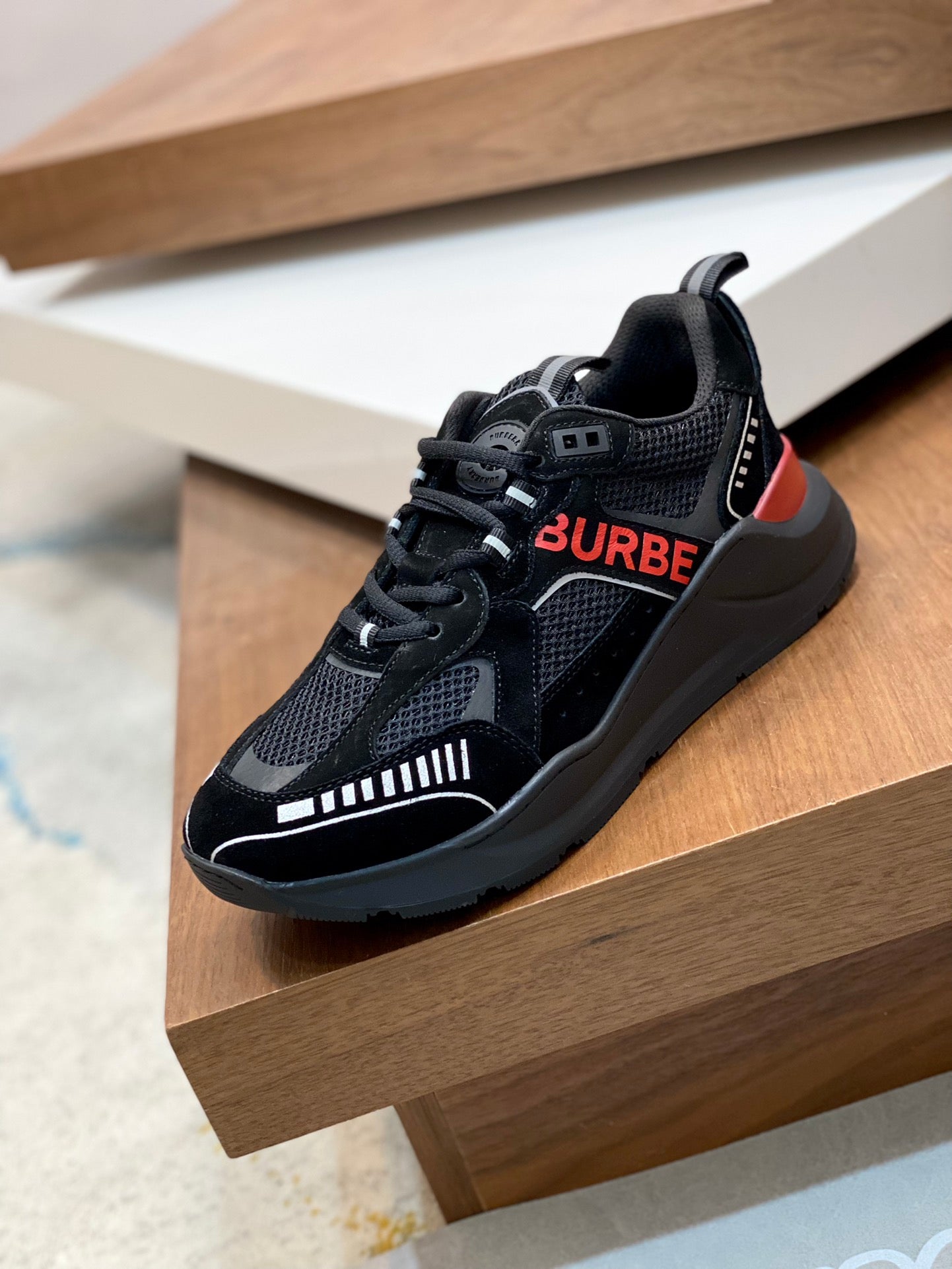 Burberry-057Shoes