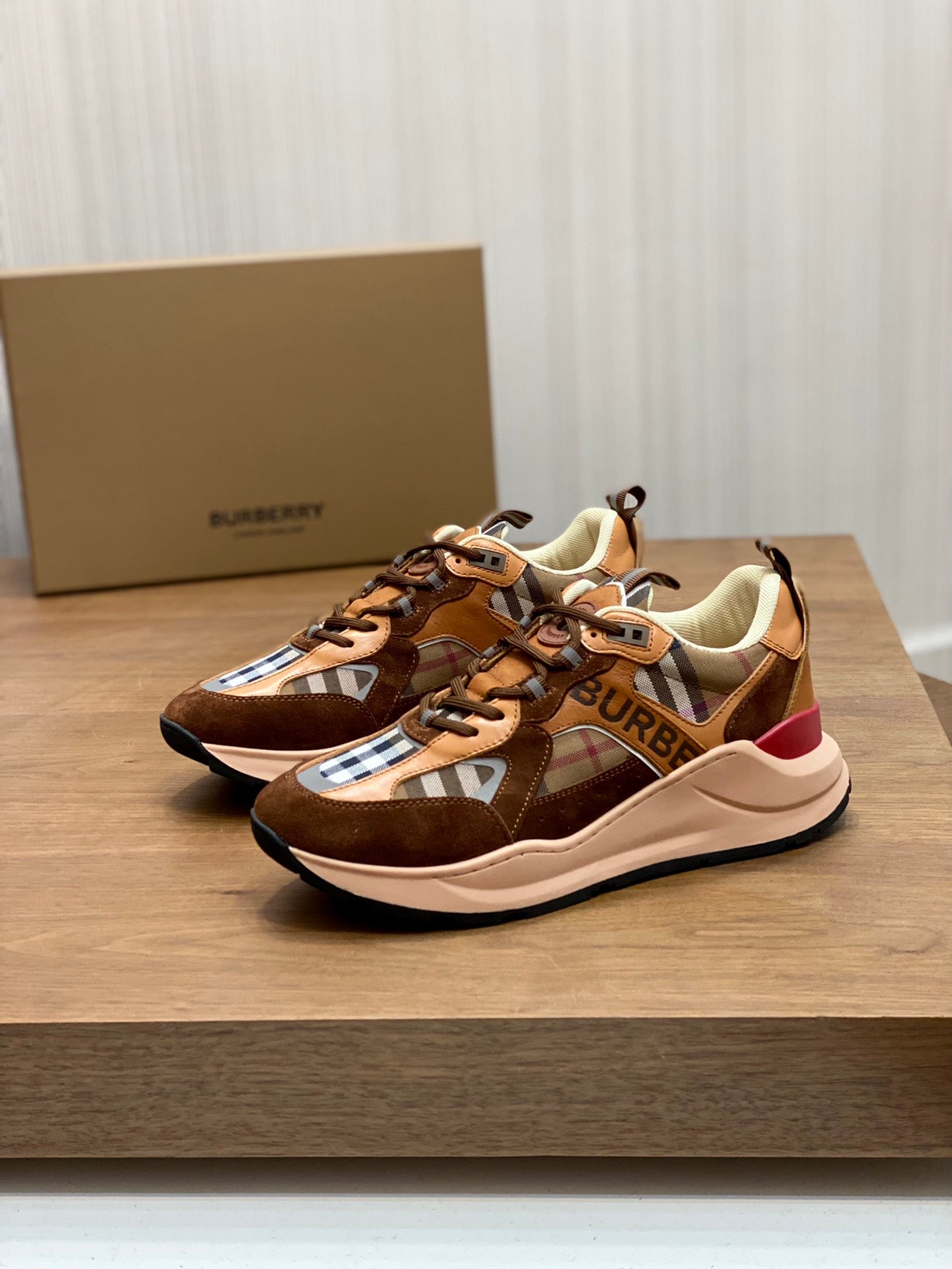 Burberry-058Shoes