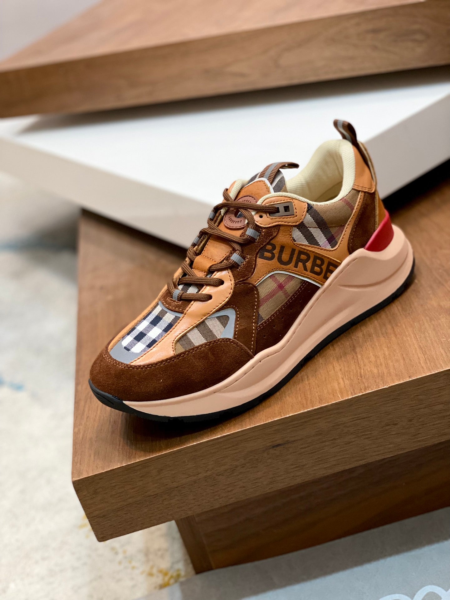 Burberry-058Shoes