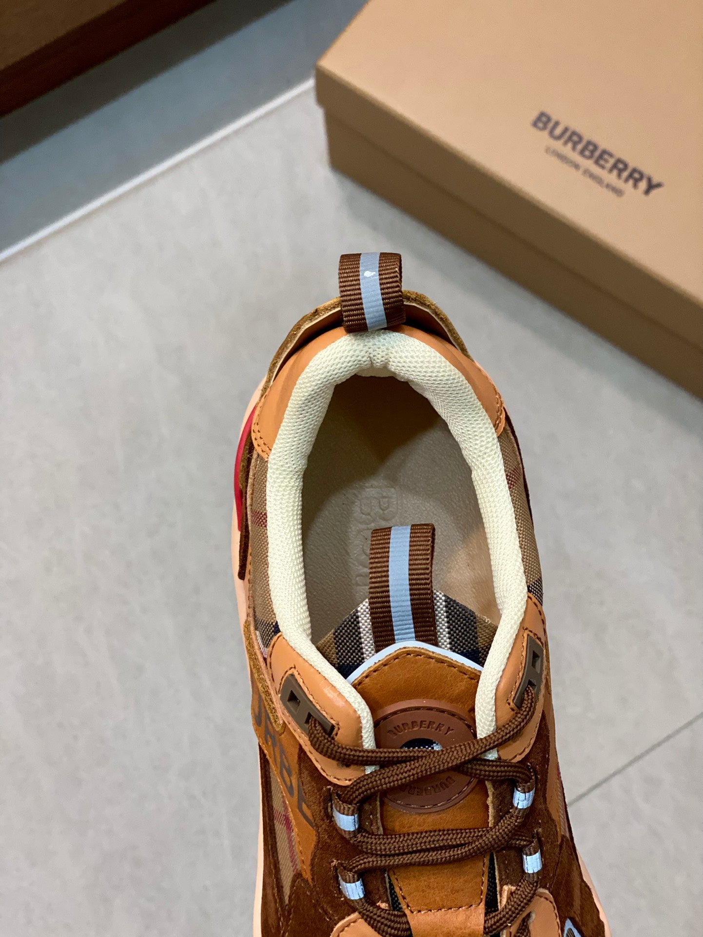 Burberry-058Shoes
