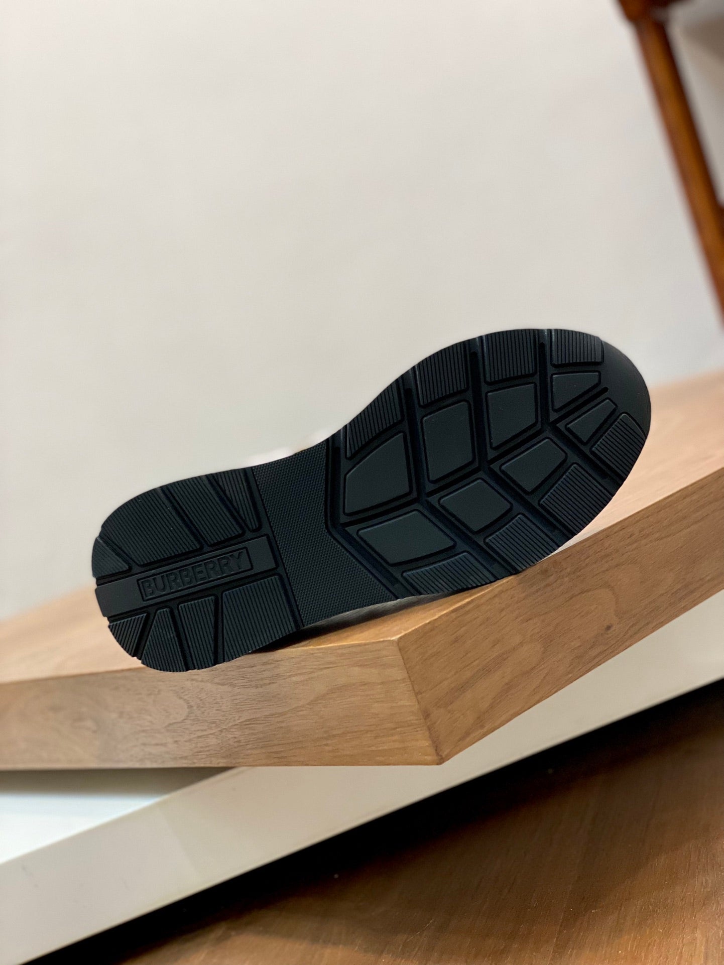 Burberry-059Shoes