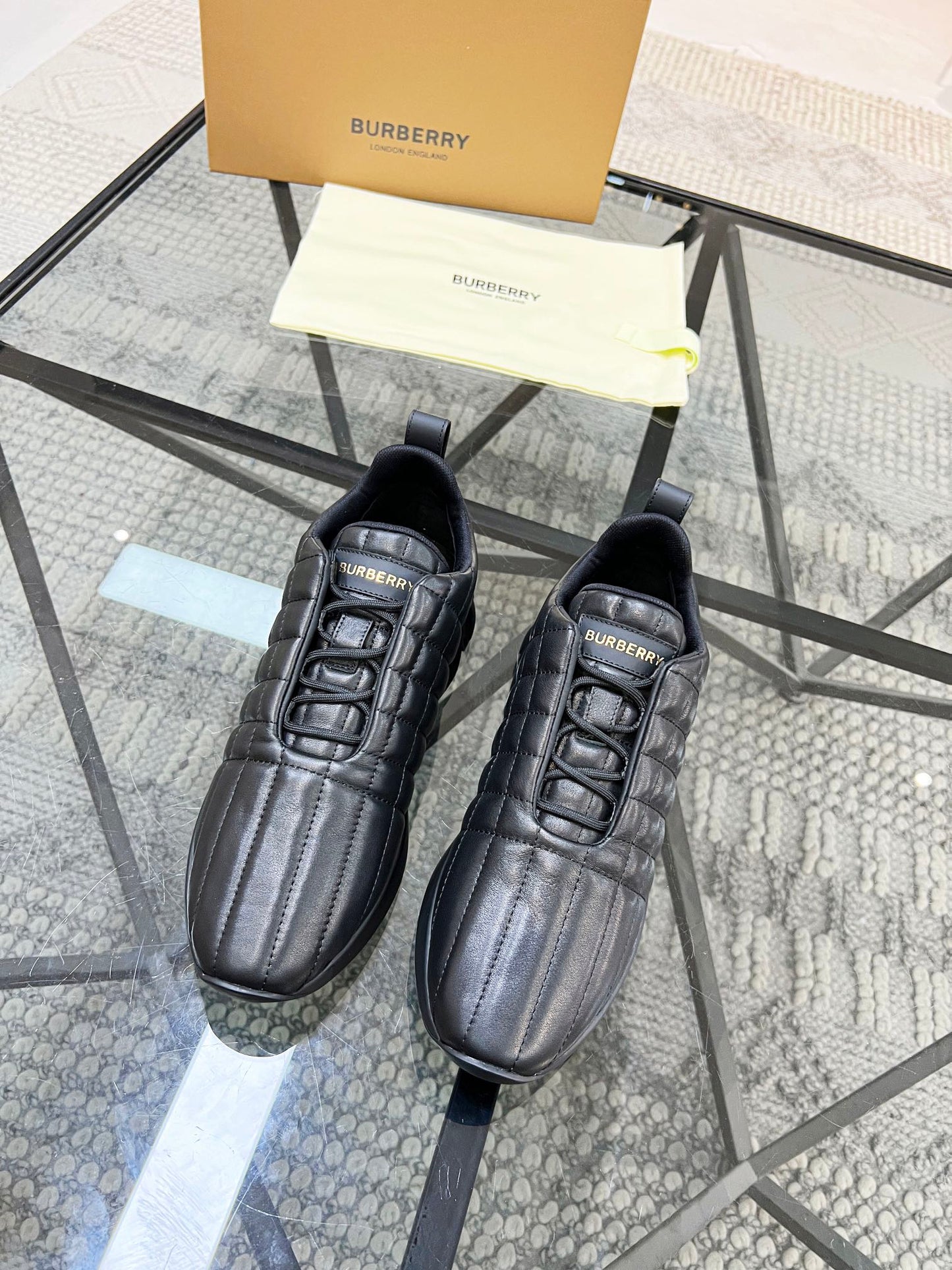 Burberry-061Shoes