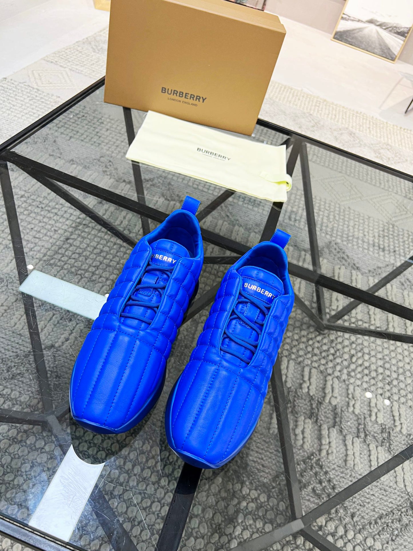 Burberry-063Shoes