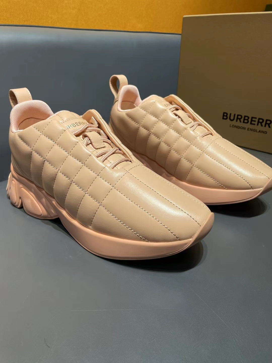 Burberry-072Shoes