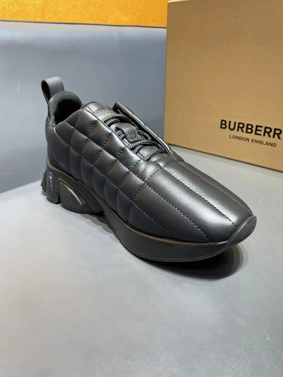 Burberry-074Shoes