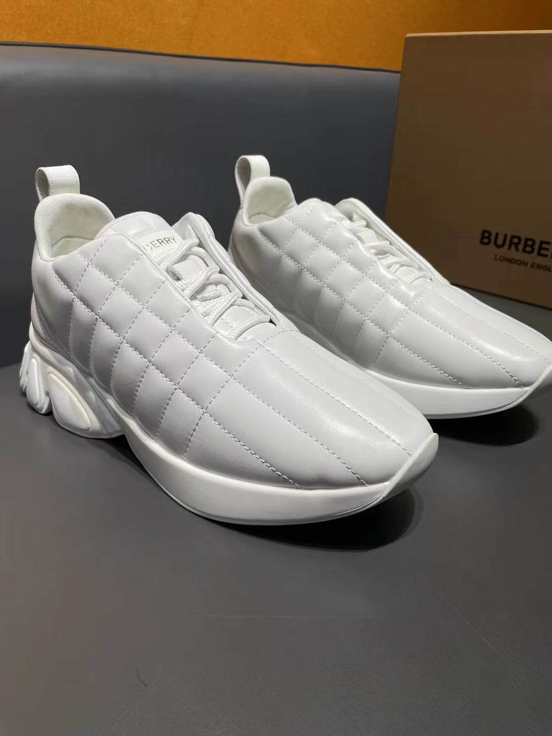 Burberry-075Shoes