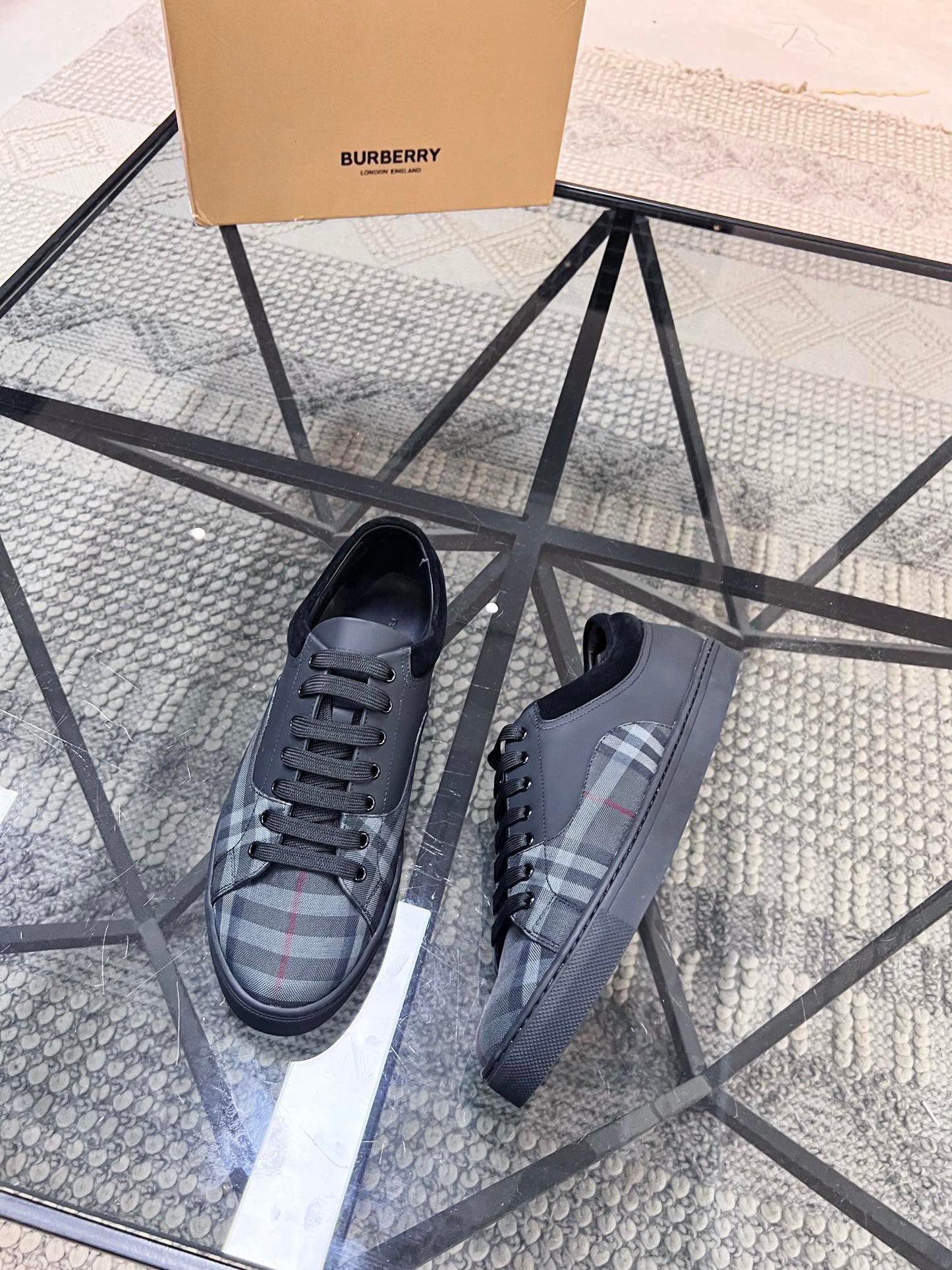 Burberry-077Shoes