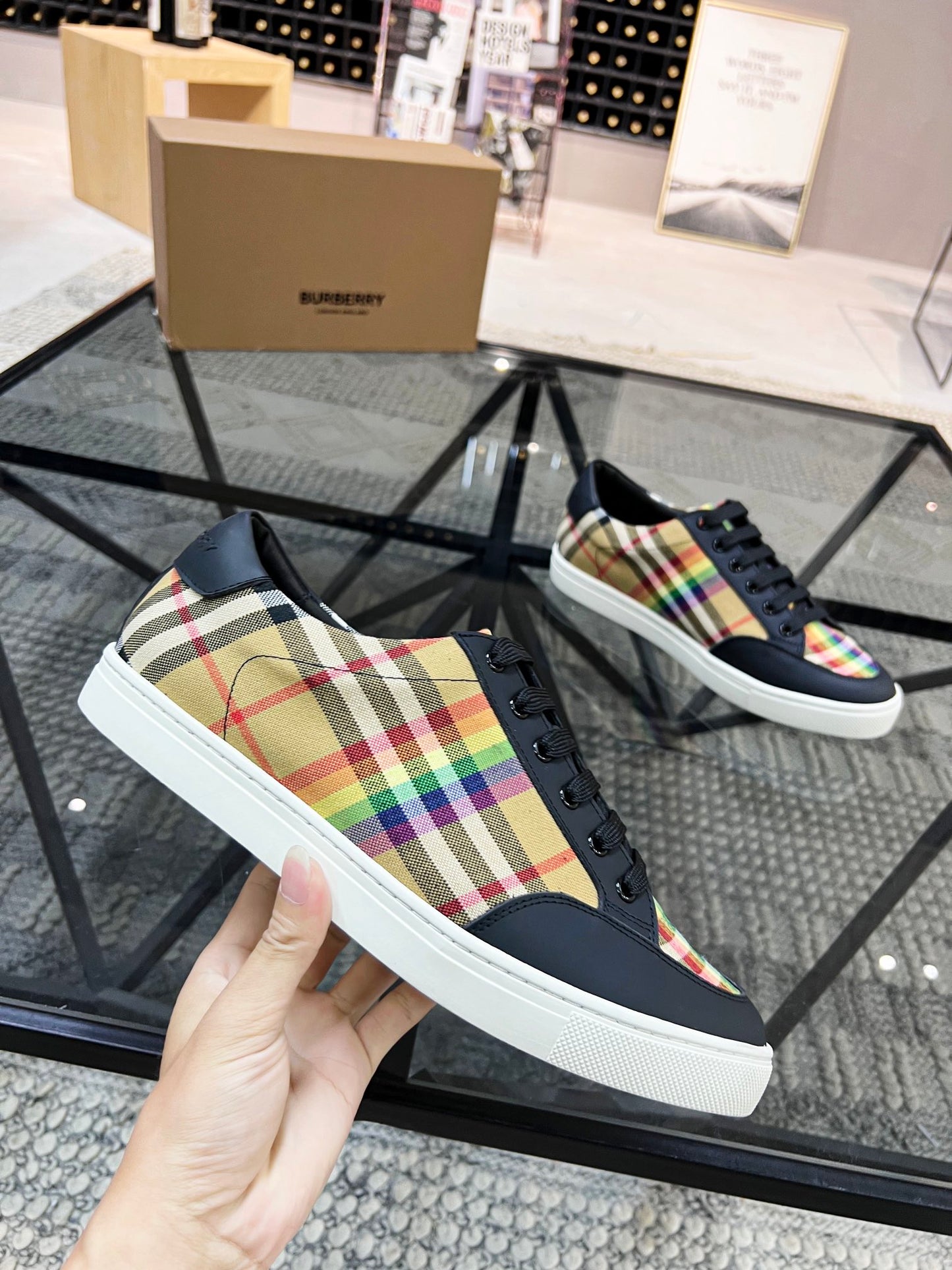 Burberry-079Shoes