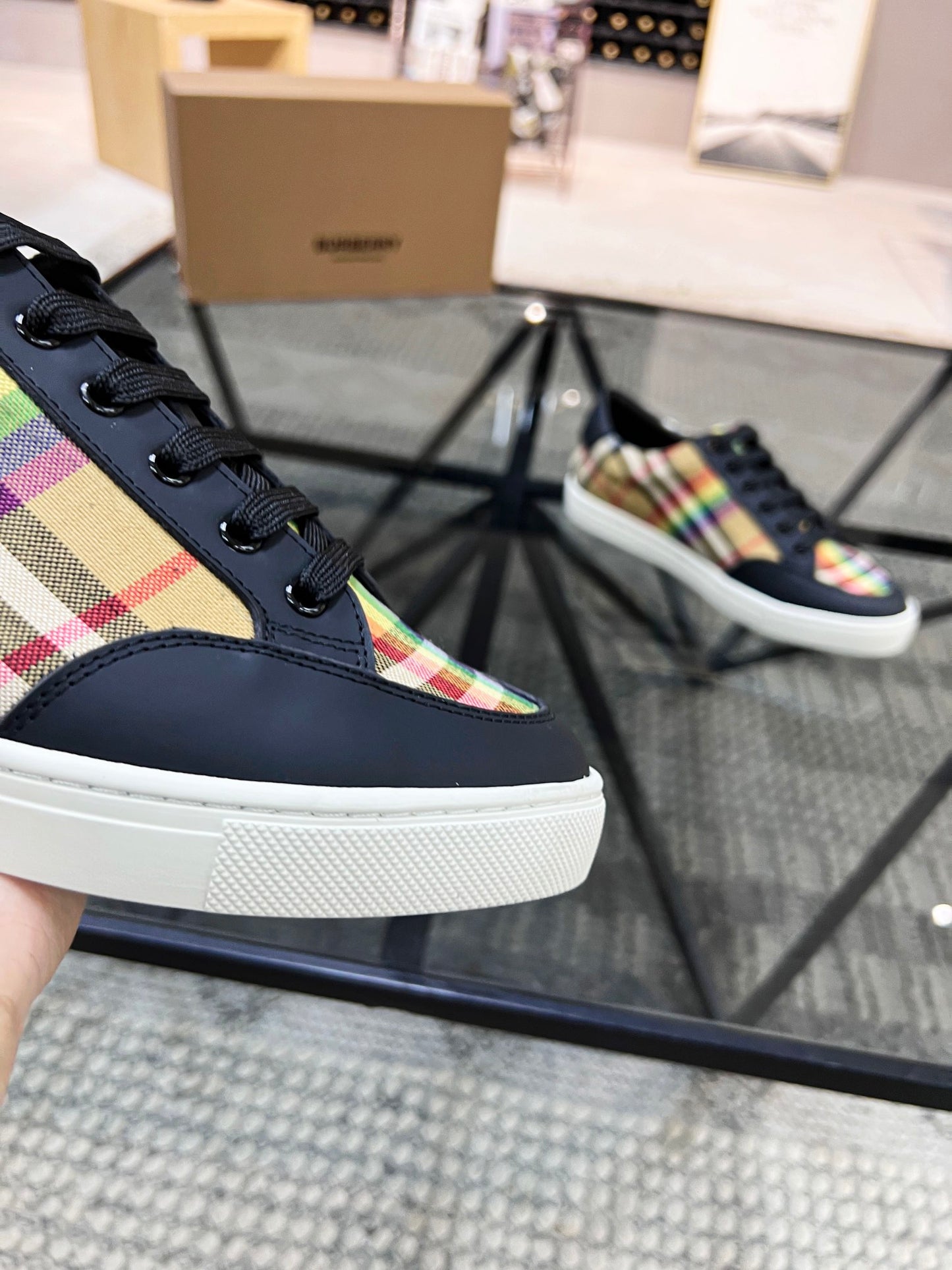 Burberry-079Shoes
