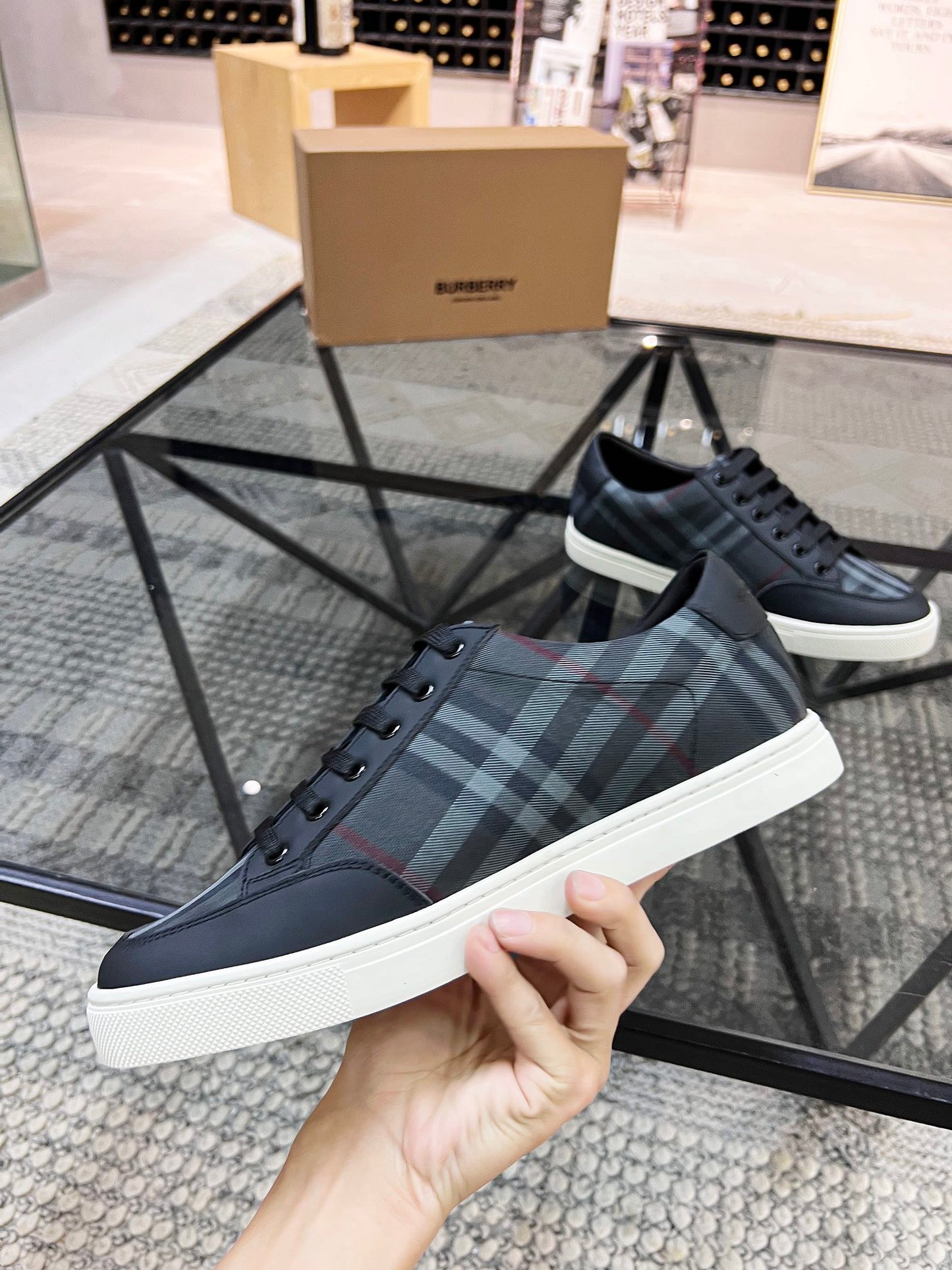 Burberry-080Shoes