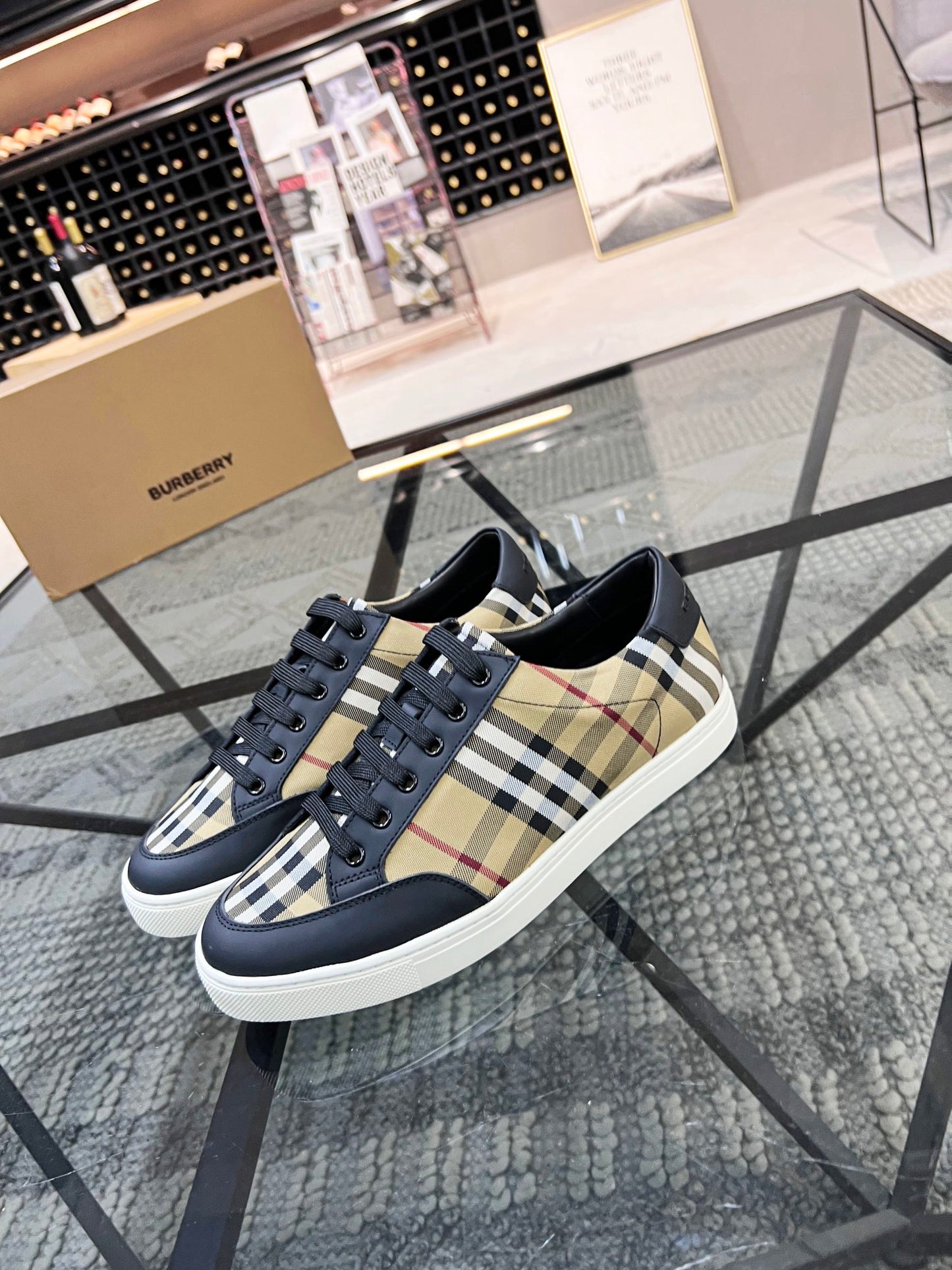 Burberry-081Shoes