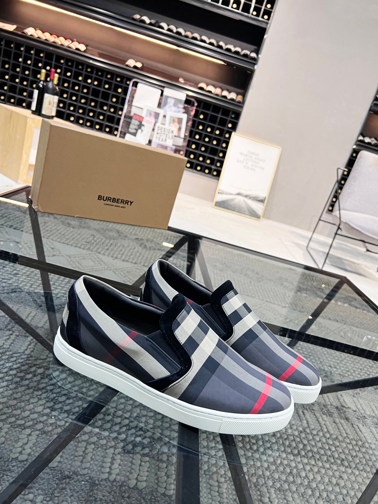 Burberry-082Shoes