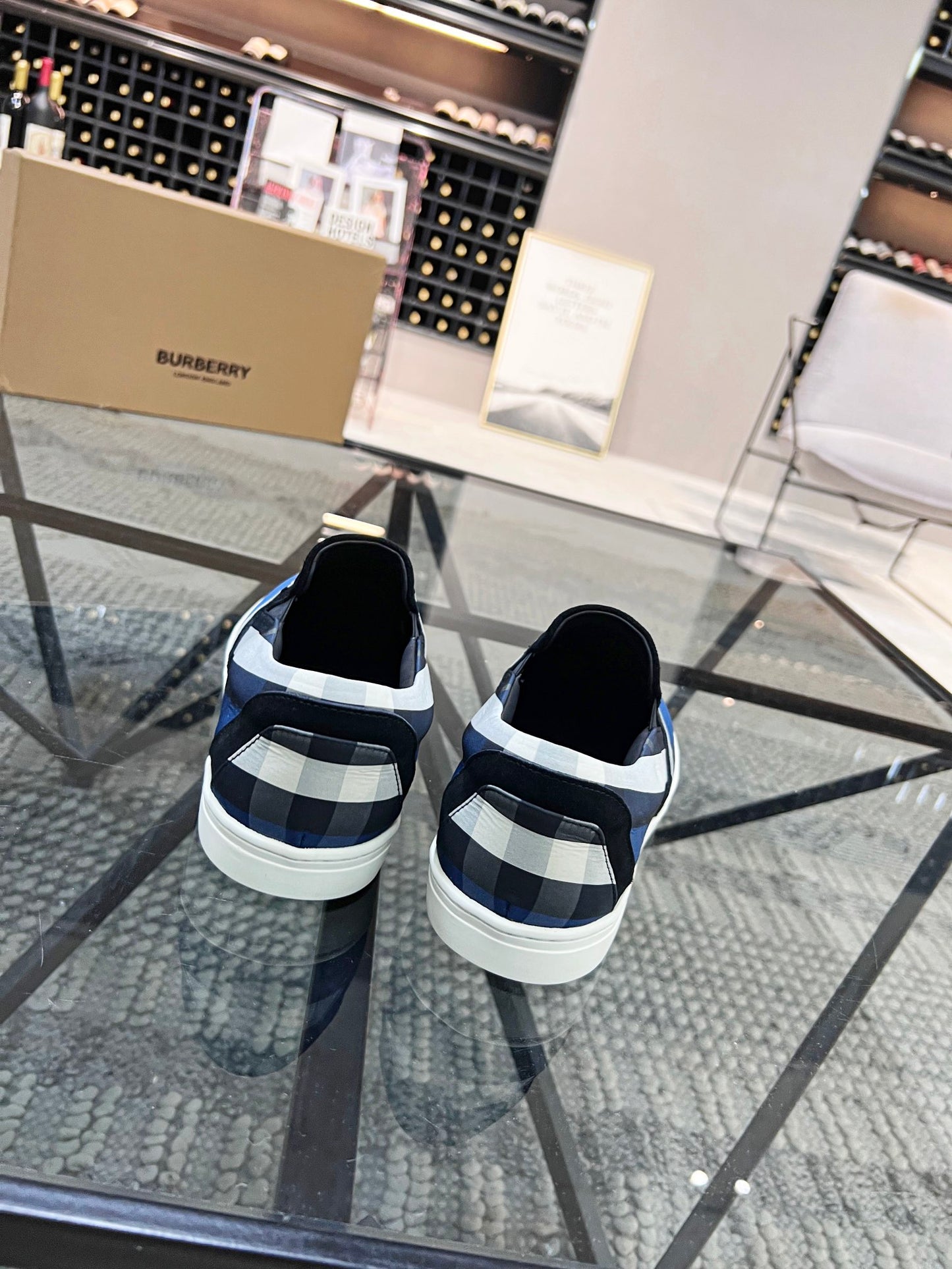 Burberry-083Shoes
