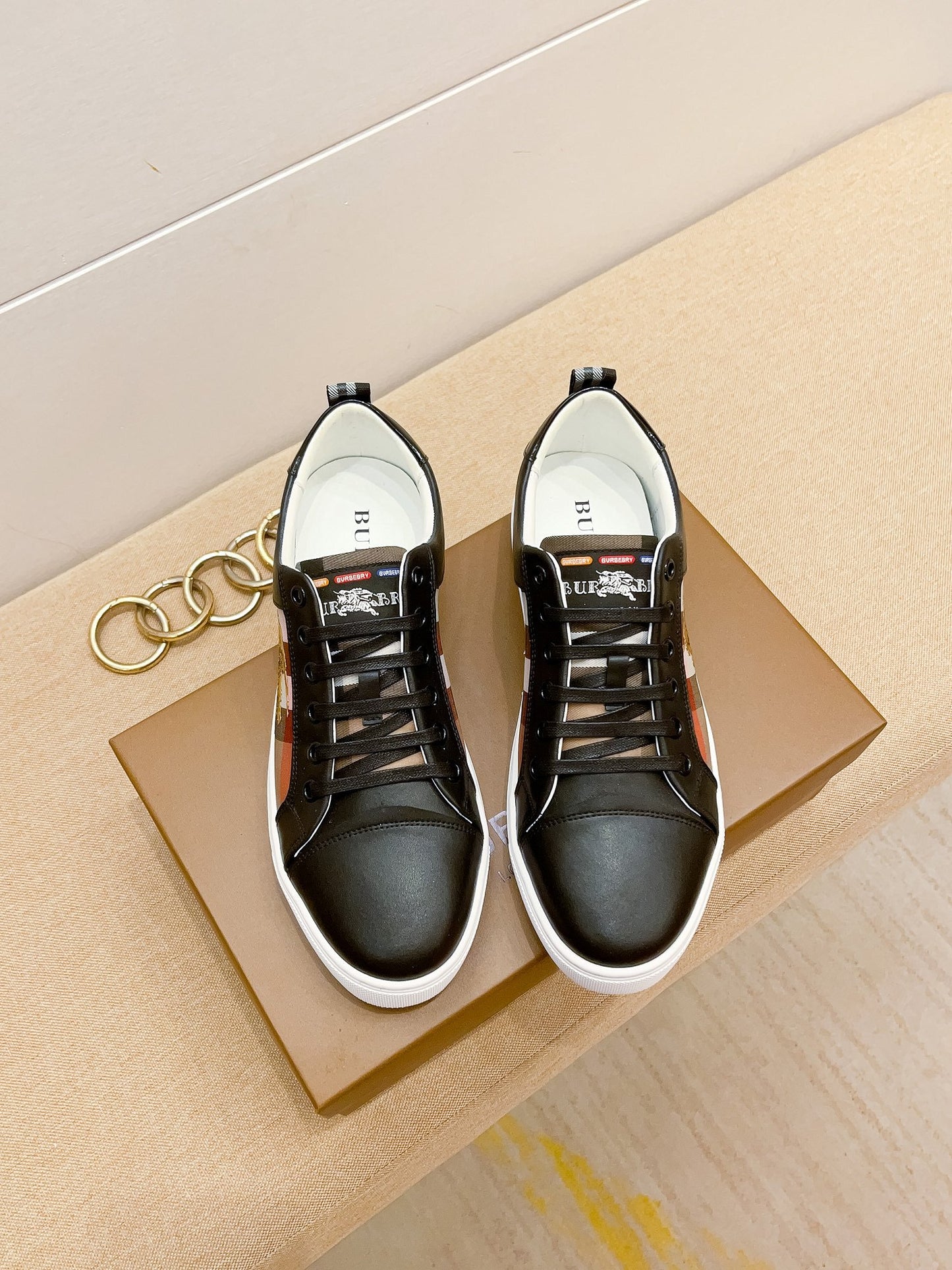 Burberry-090Shoes