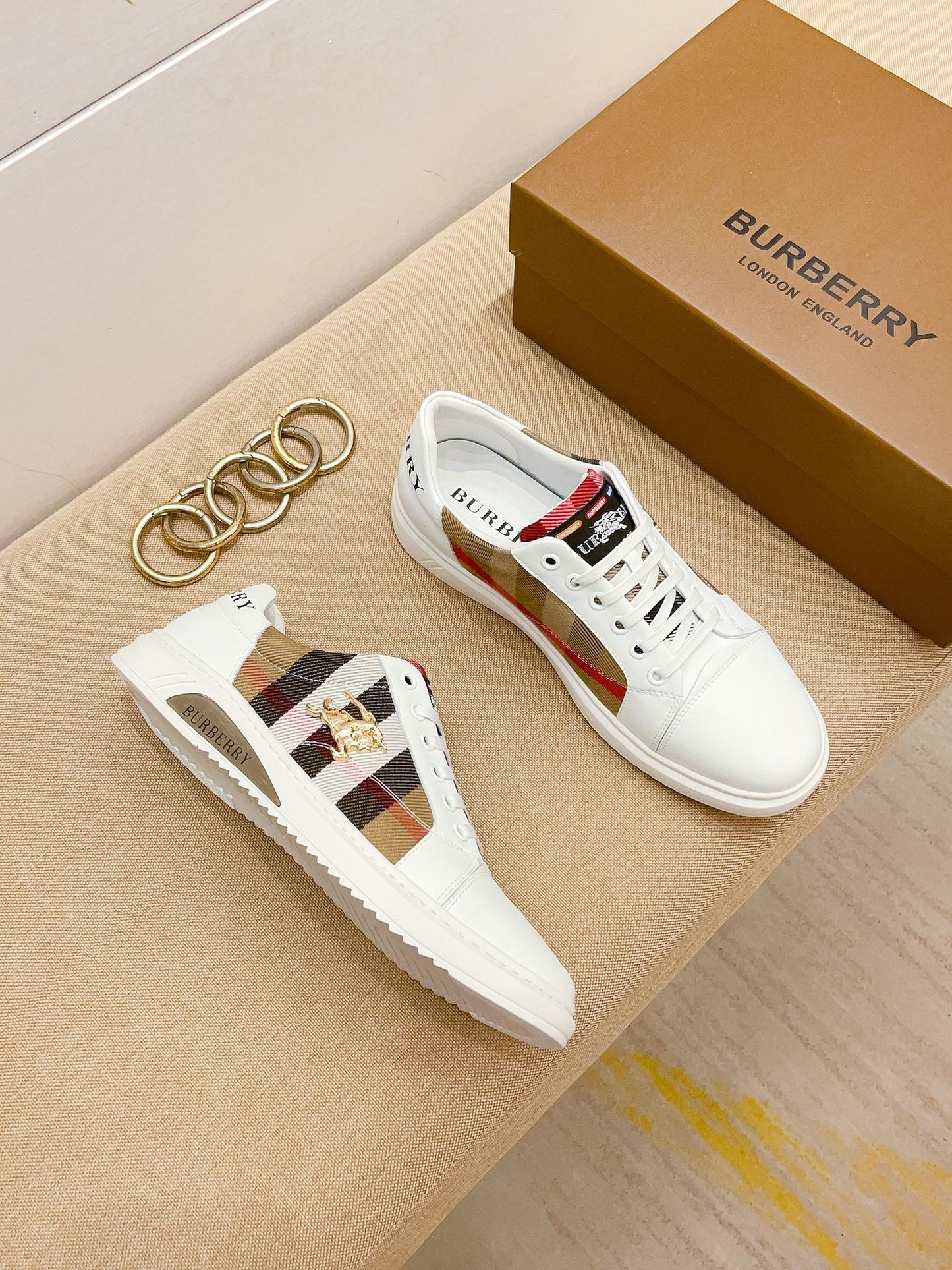 Burberry-085Shoes