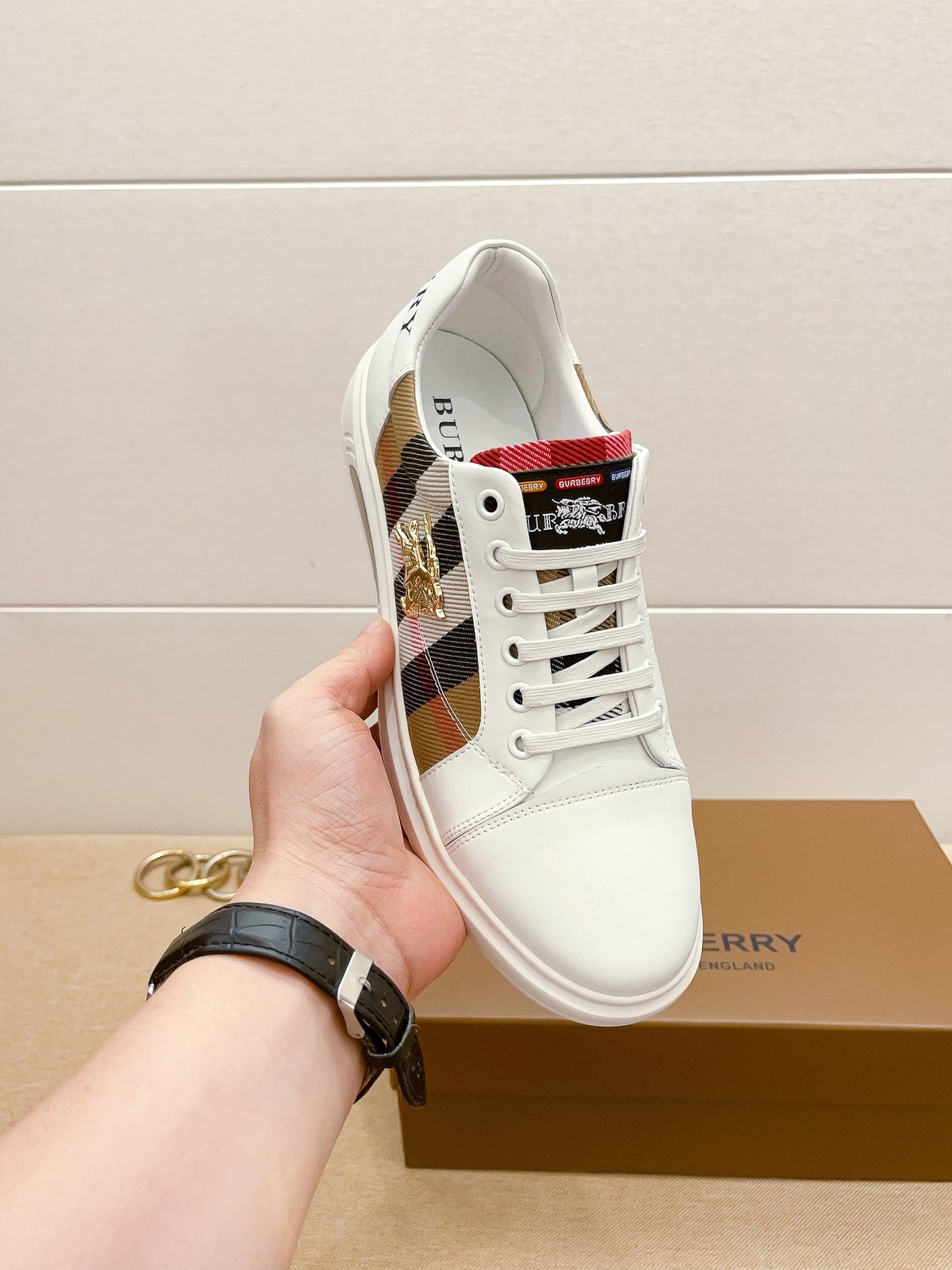 Burberry-085Shoes