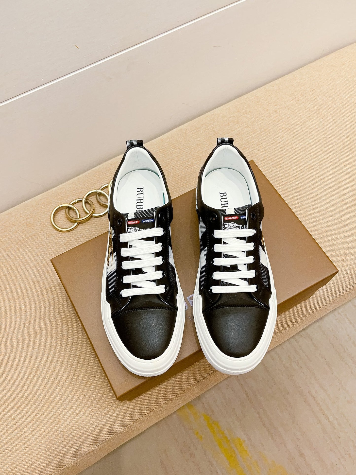 Burberry-088Shoes