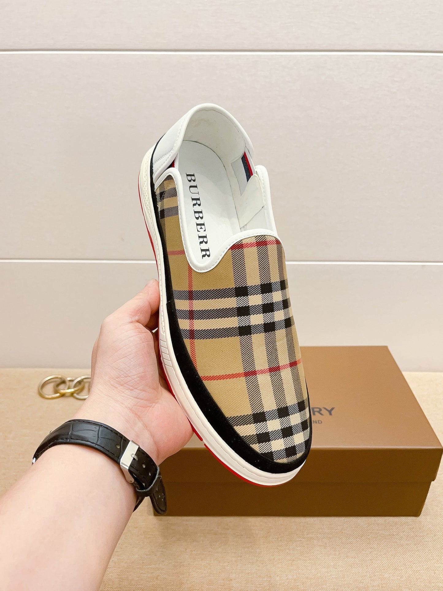 Burberry-092Shoes