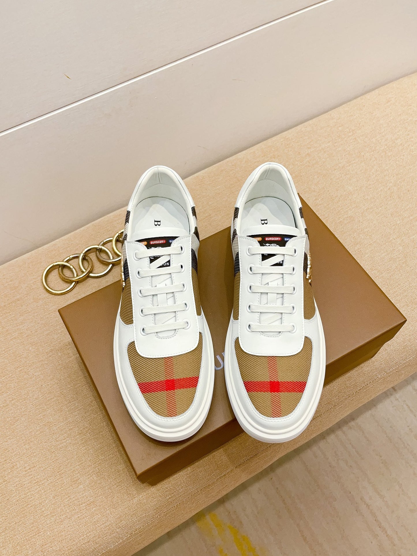 Burberry-093Shoes