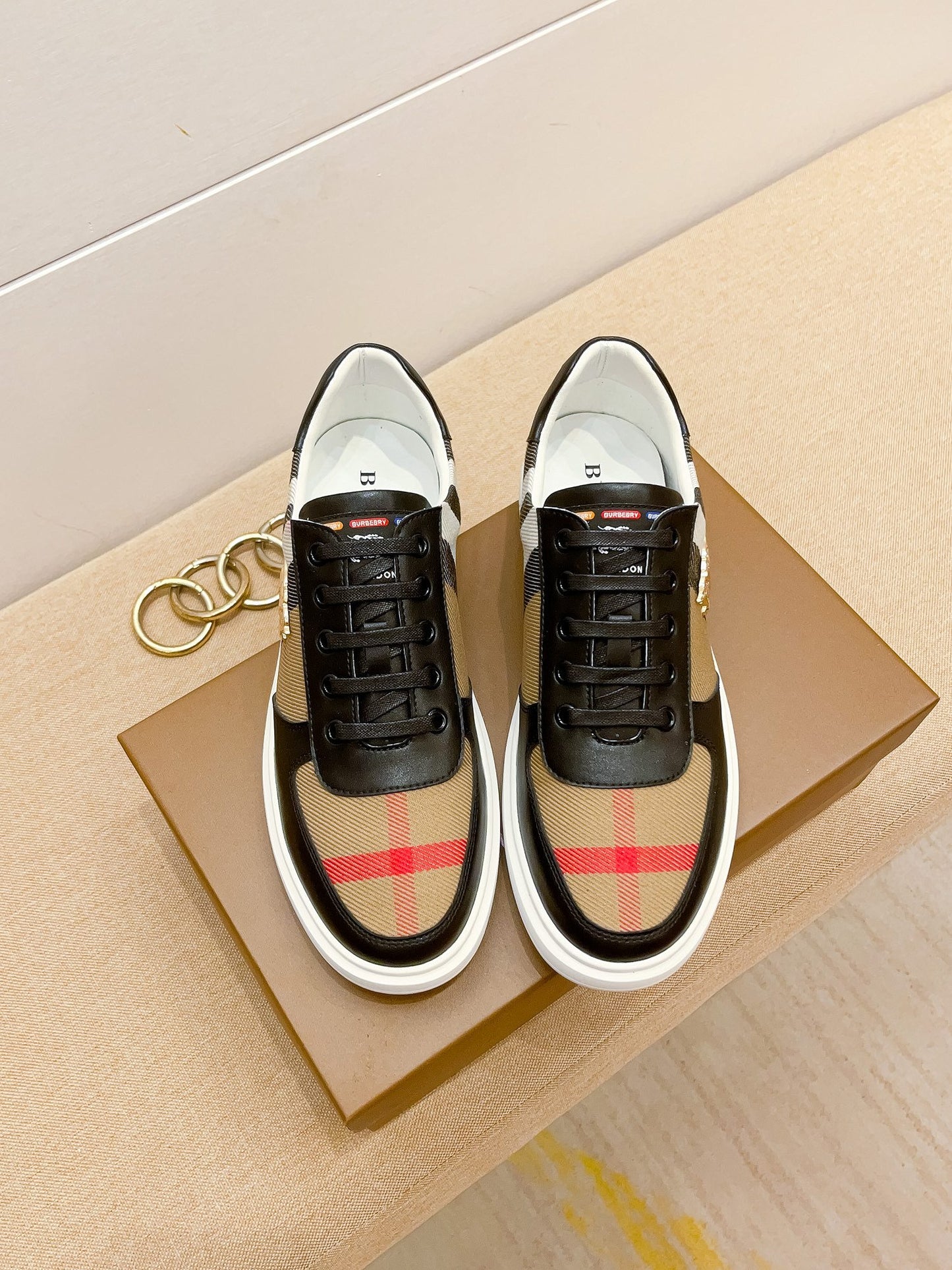 Burberry-094Shoes