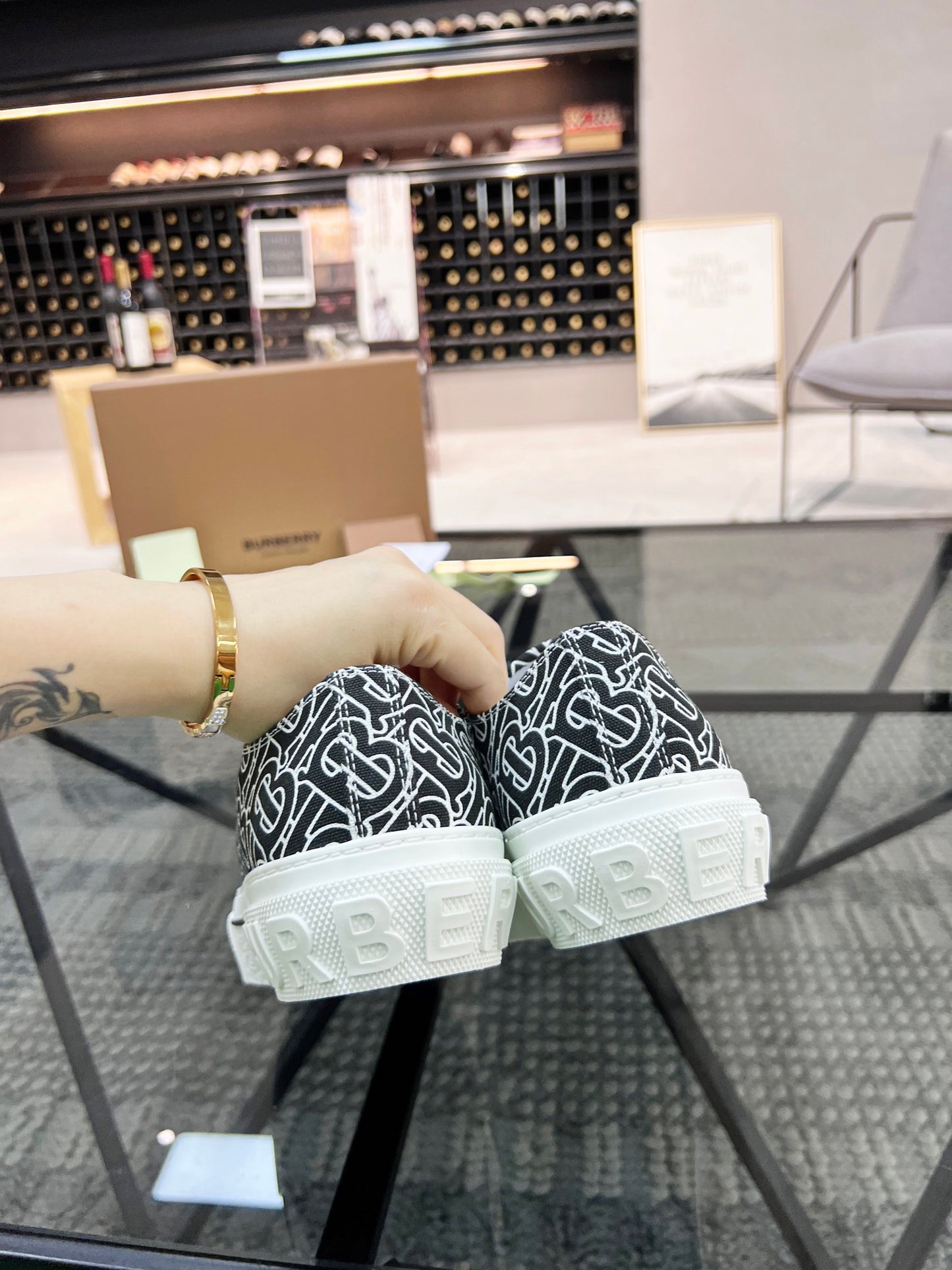 Burberry-099Shoes
