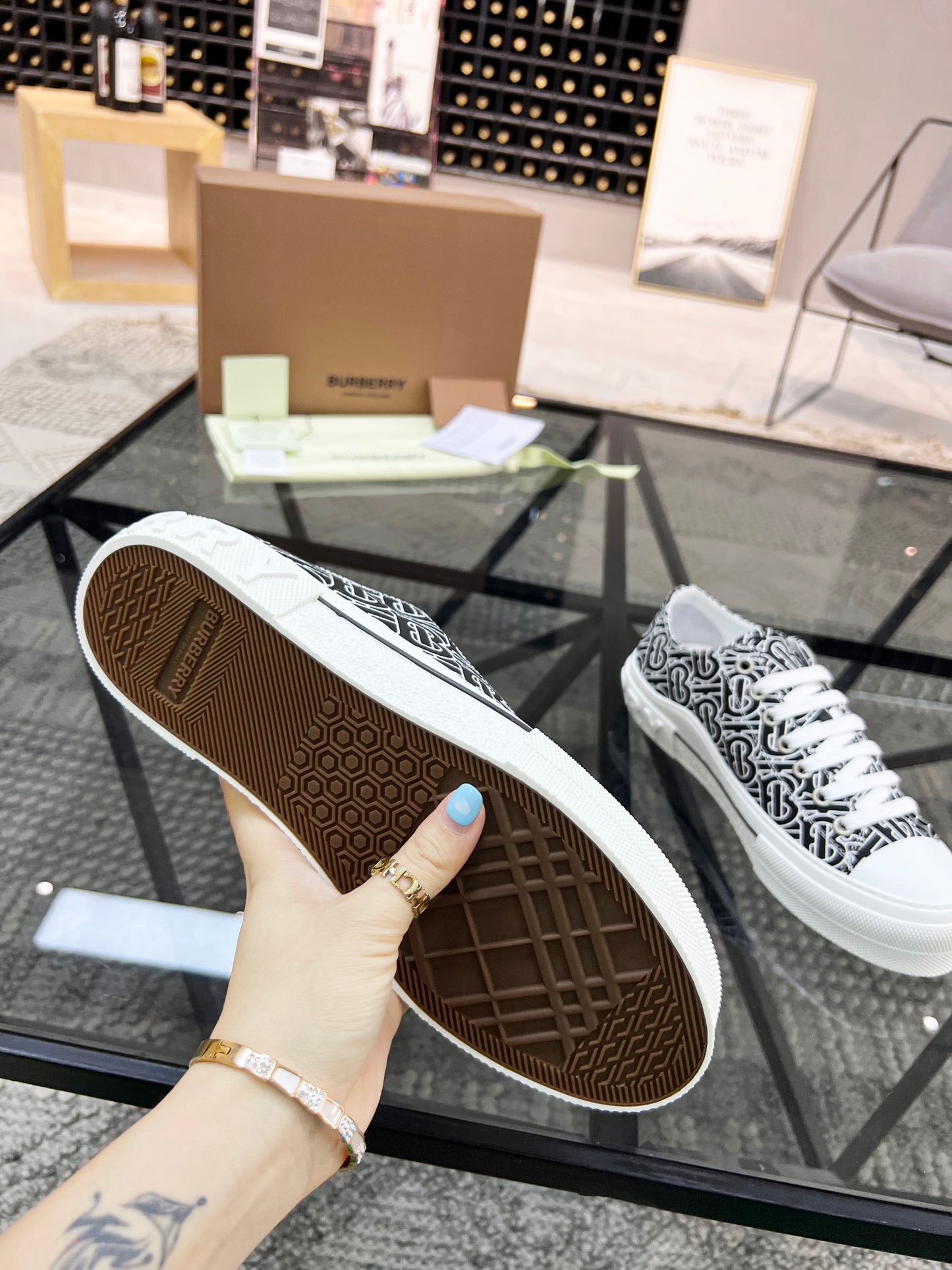 Burberry-099Shoes
