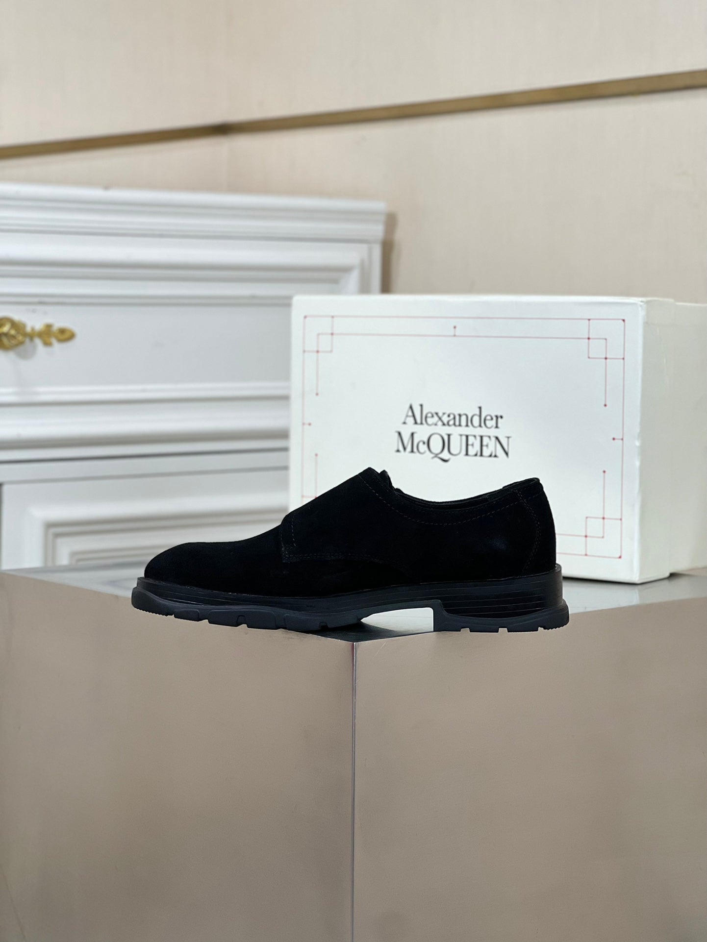 Alexander Mcqueen -004shores