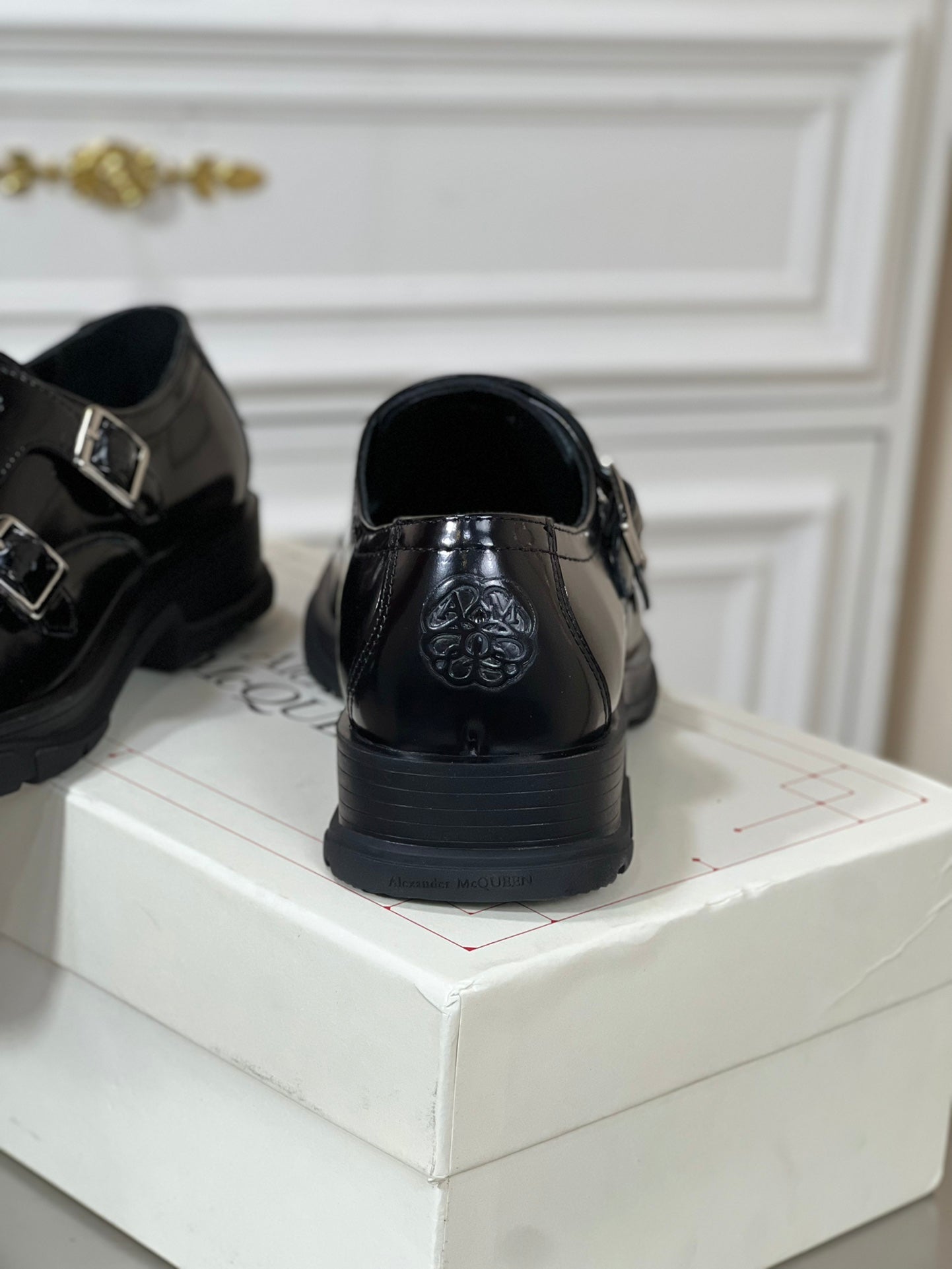 Alexander Mcqueen -006shores