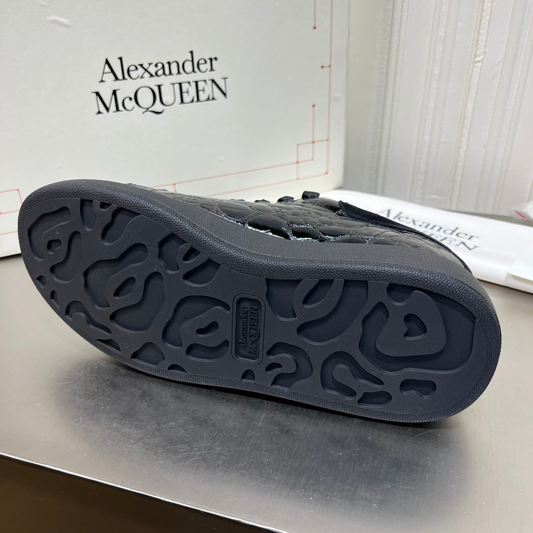 Alexander Mcqueen -007shores