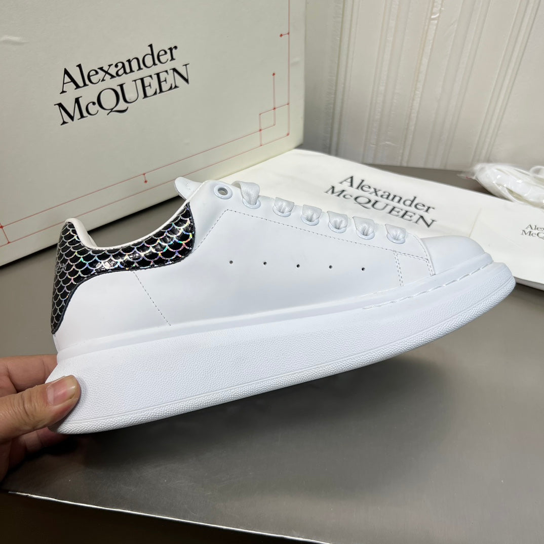 Alexander Mcqueen -016shores