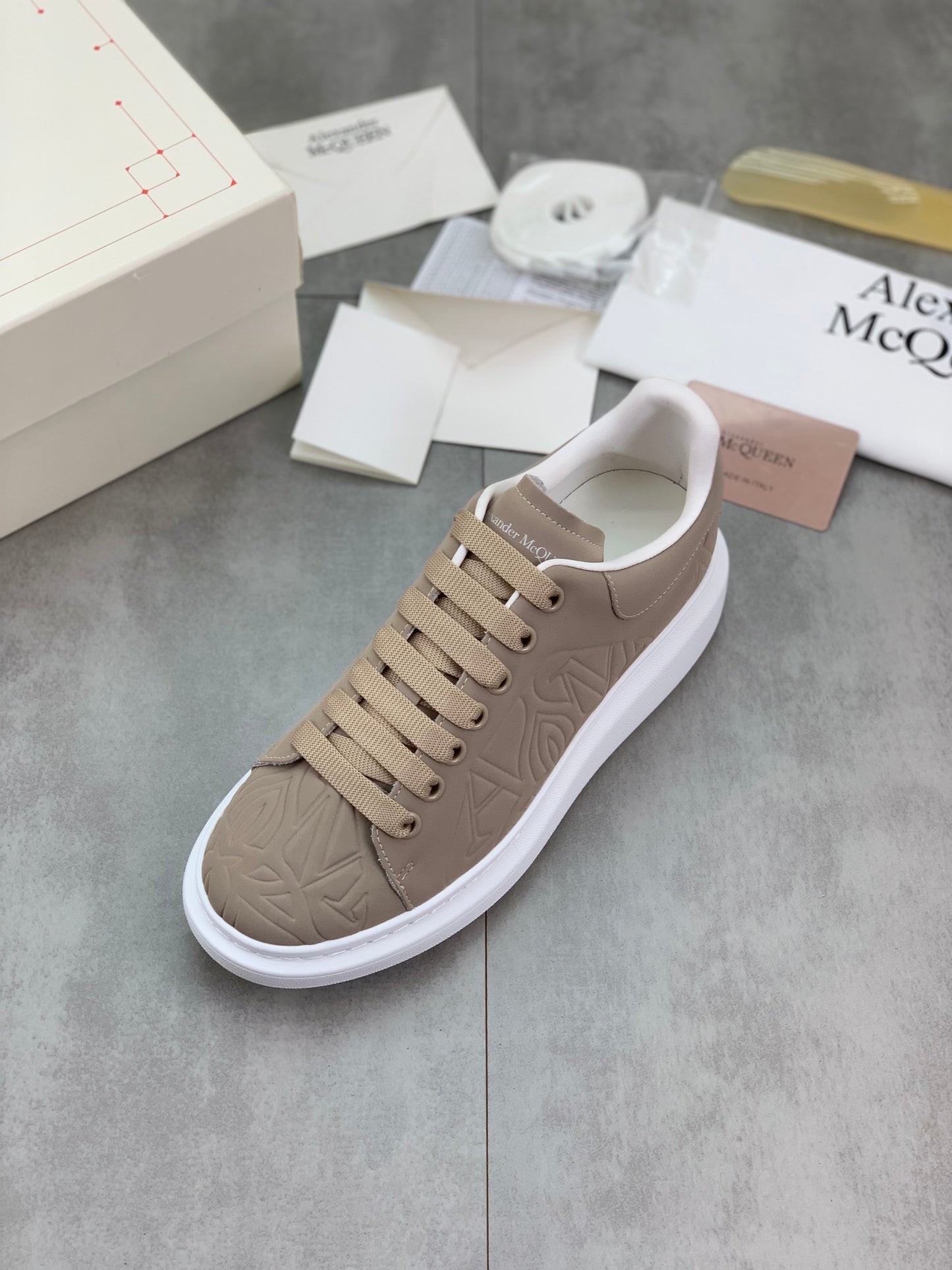 Alexander Mcqueen -022shores