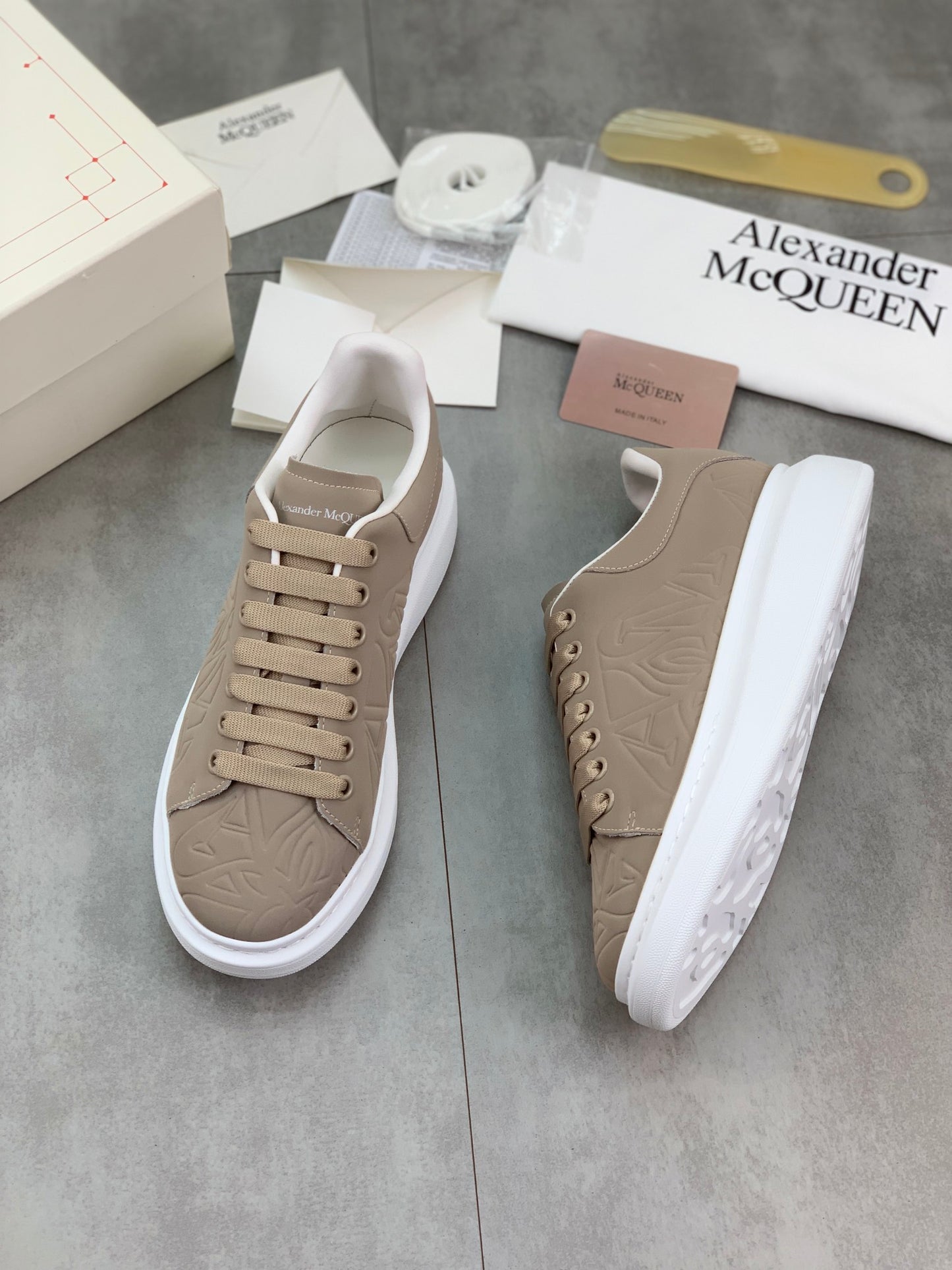 Alexander Mcqueen -022shores