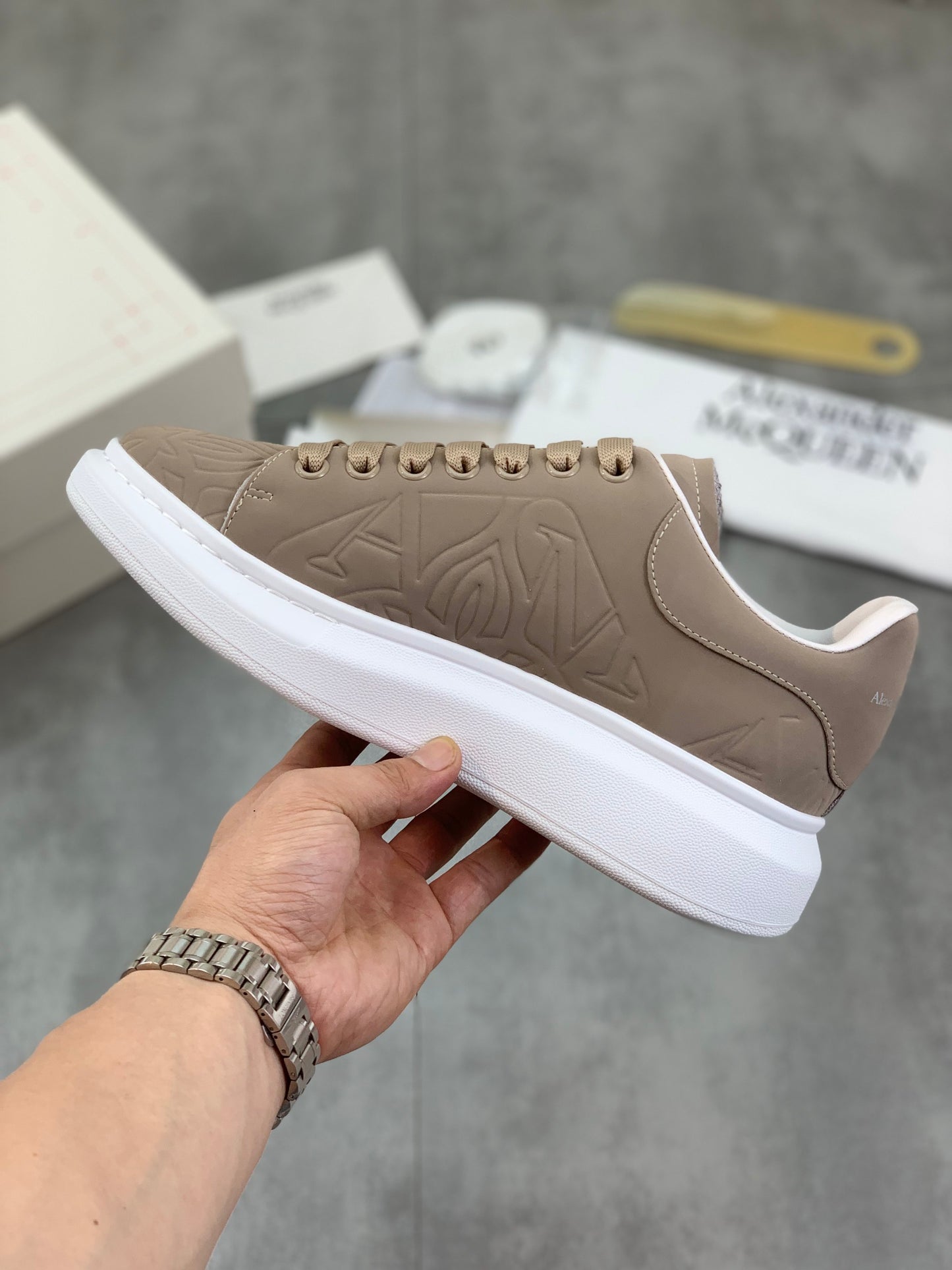 Alexander Mcqueen -022shores