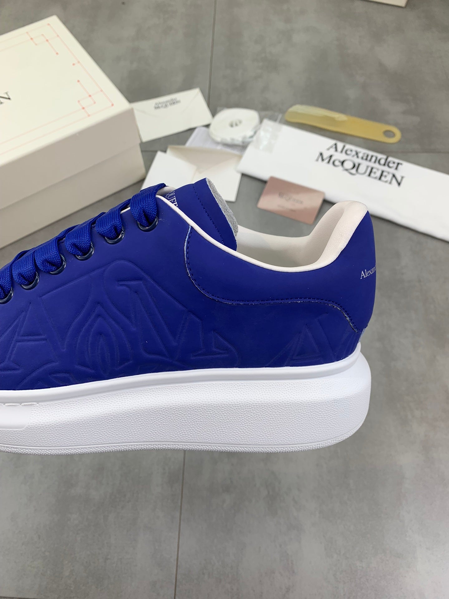 Alexander Mcqueen -023shores