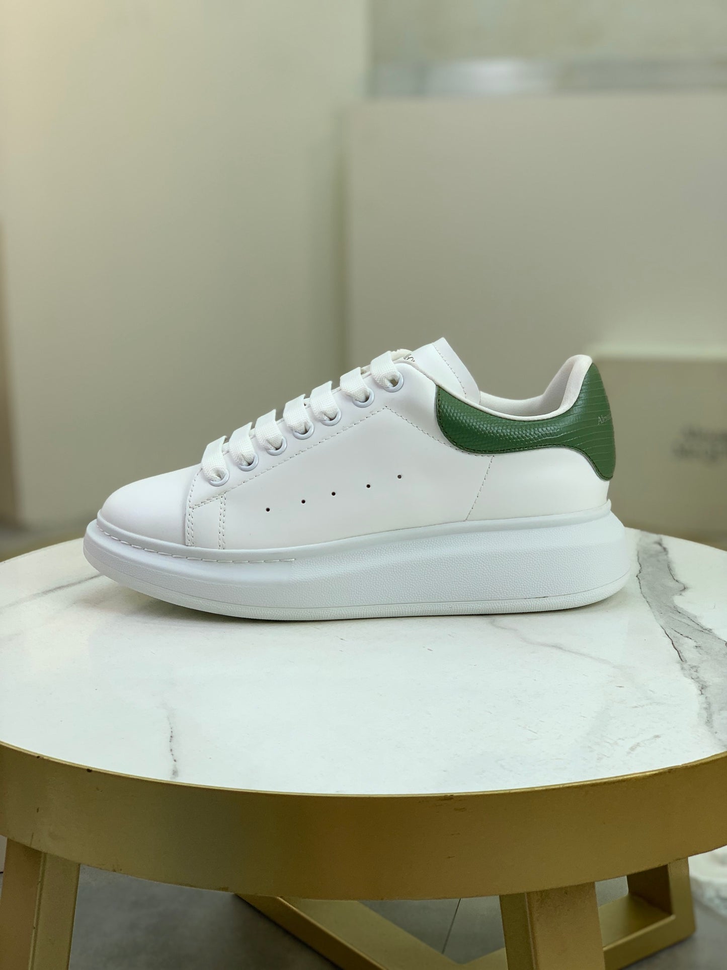 Alexander Mcqueen -025shores