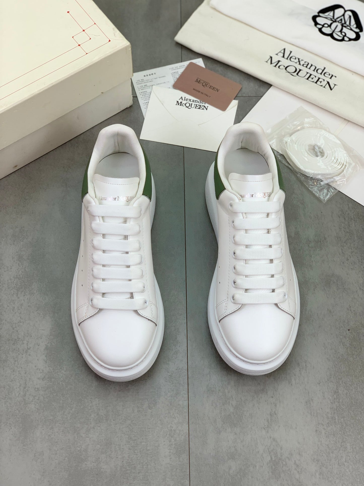 Alexander Mcqueen -025shores