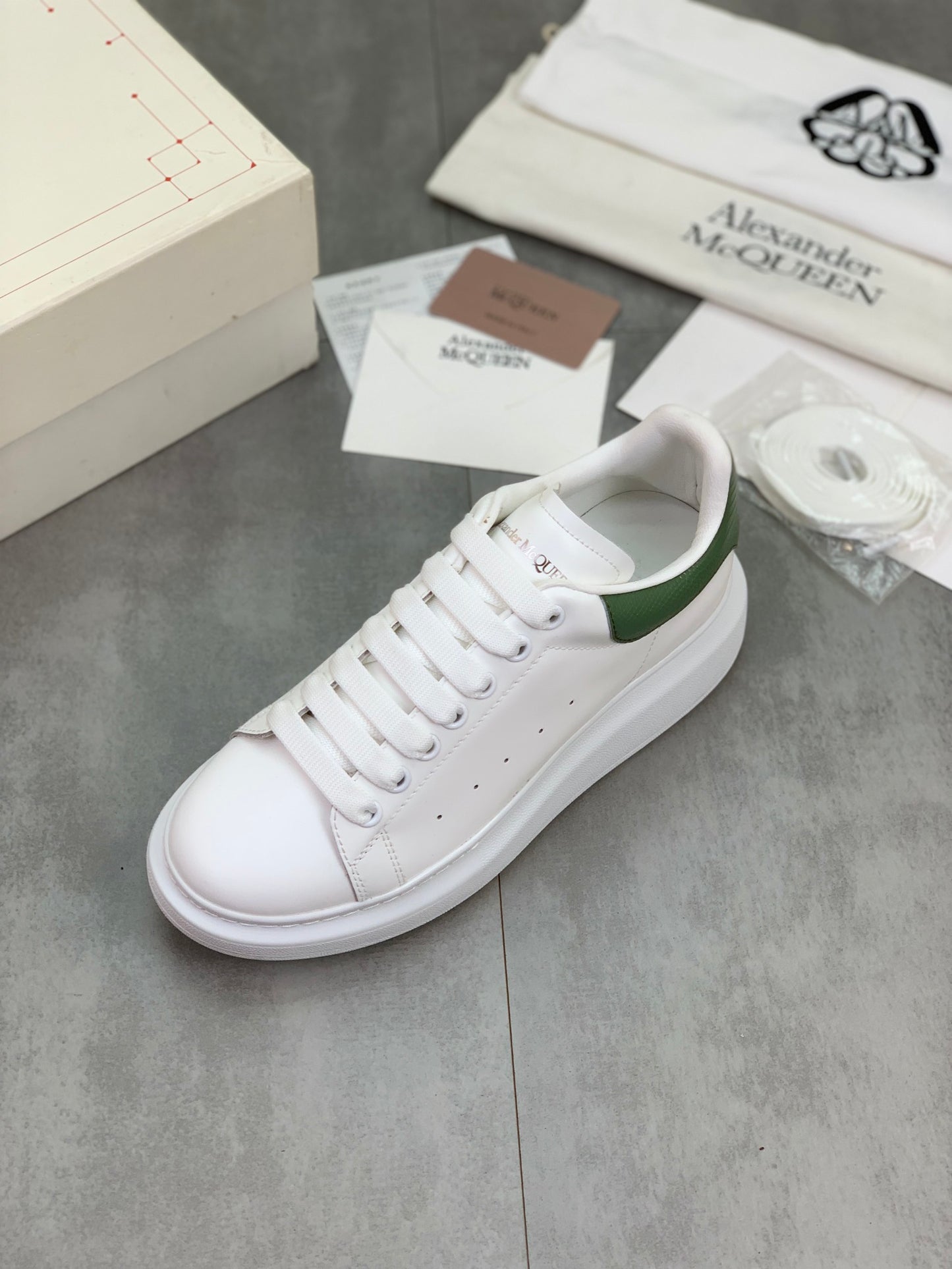Alexander Mcqueen -025shores