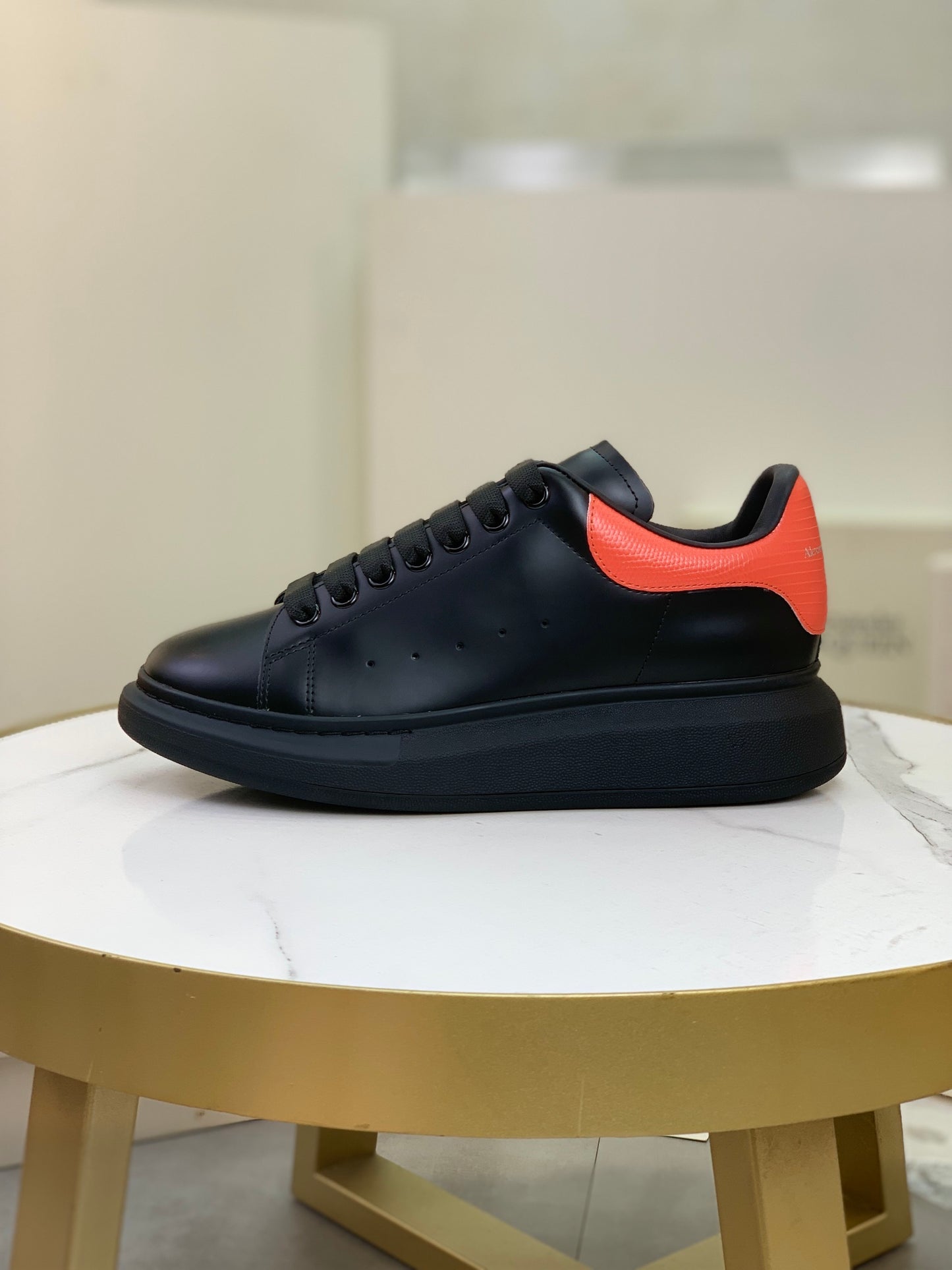 Alexander Mcqueen -026shores