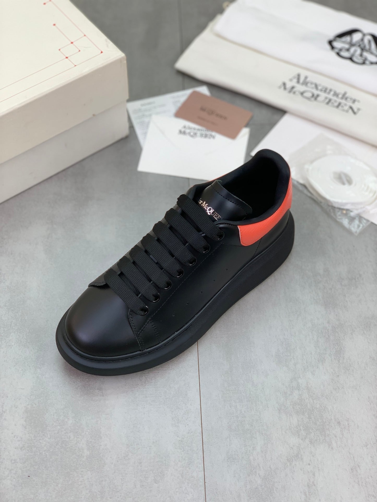 Alexander Mcqueen -026shores