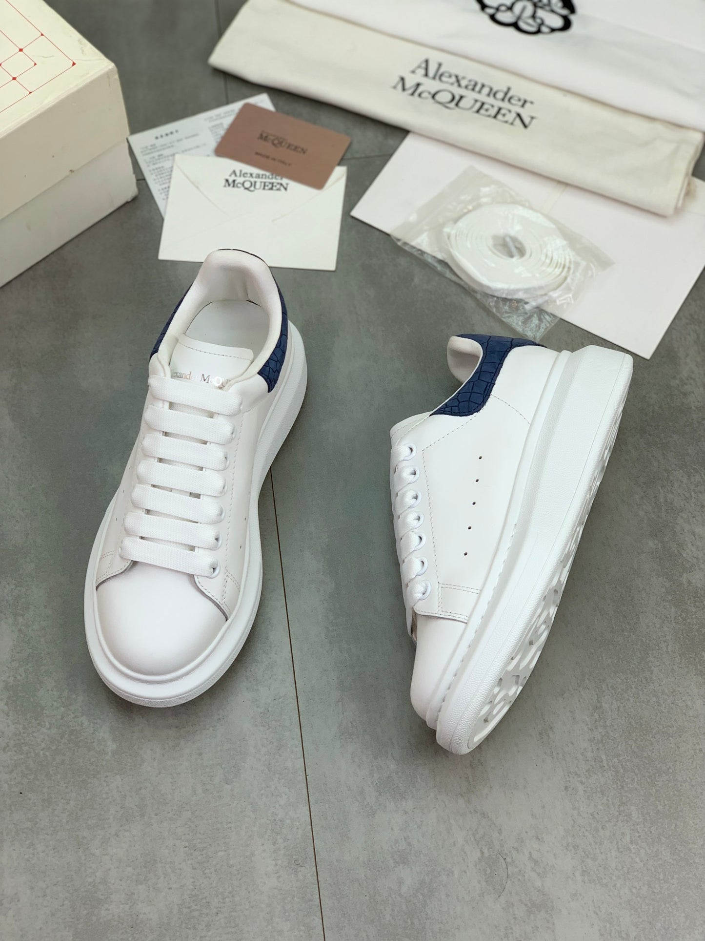 Alexander Mcqueen -027shores