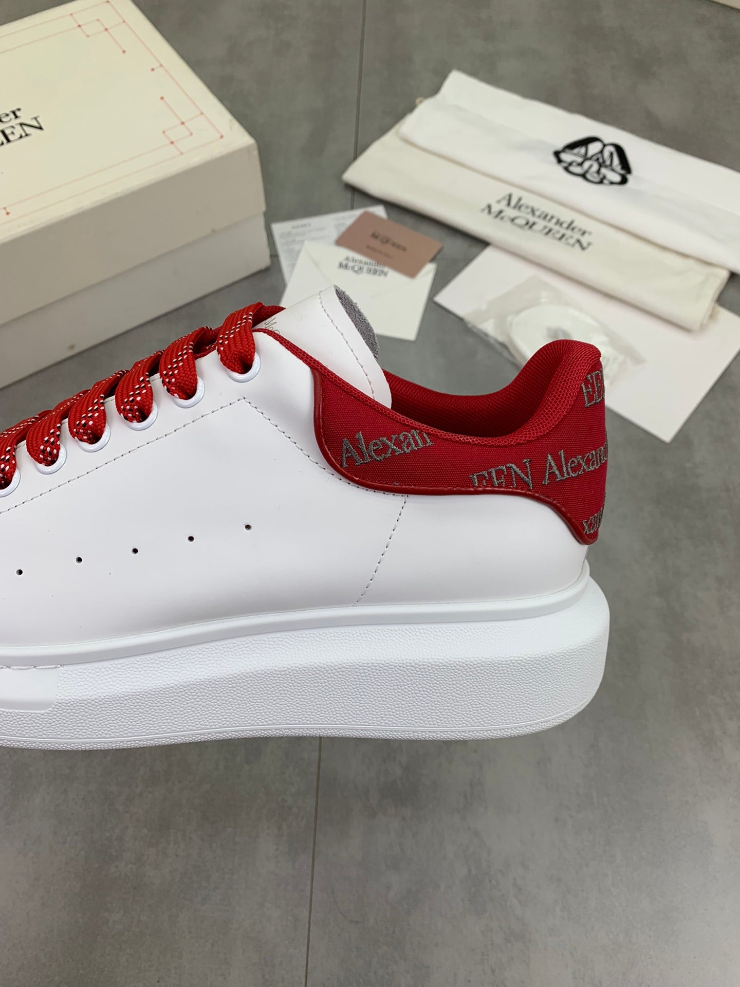 Alexander Mcqueen -028shores