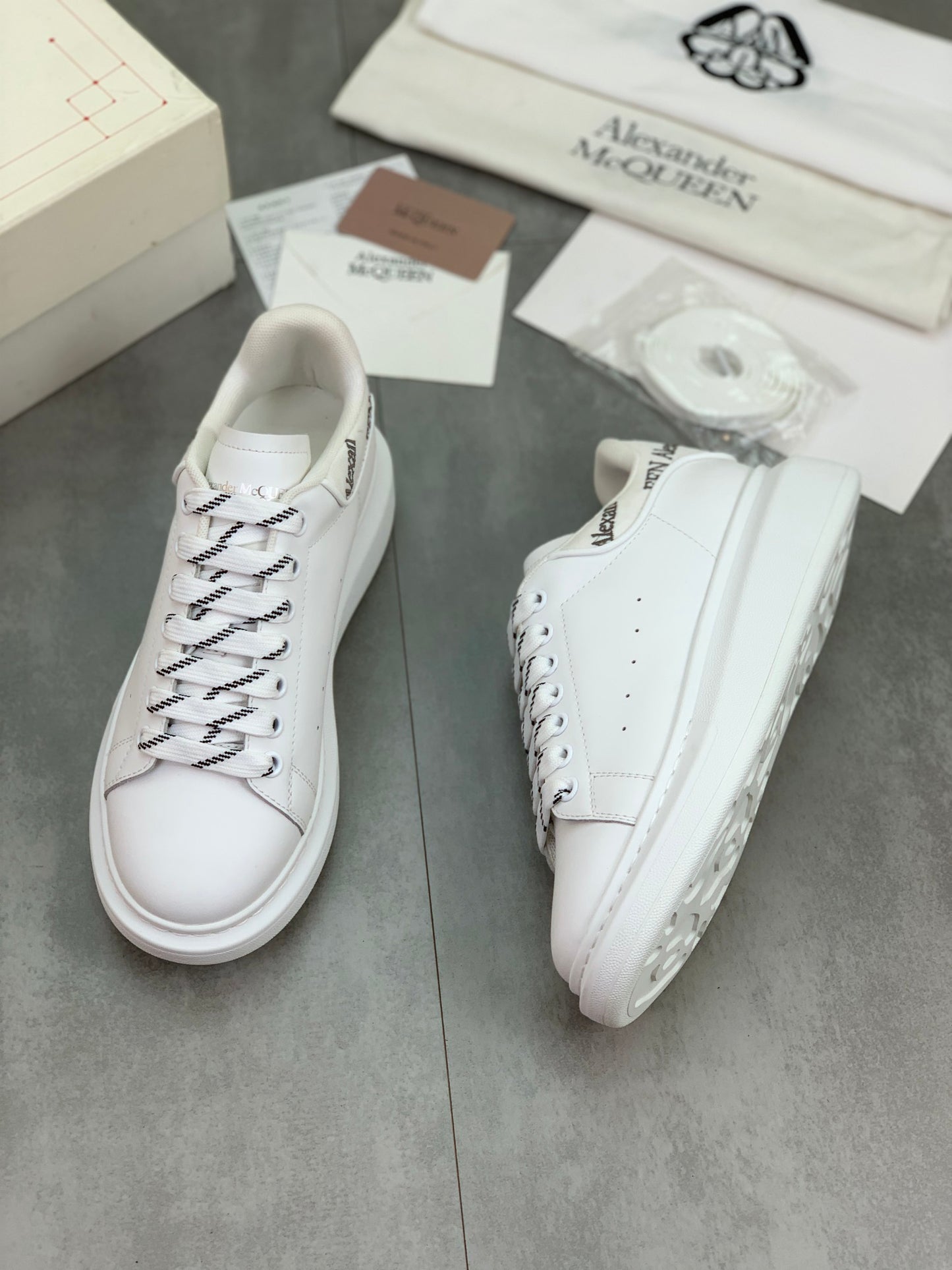 Alexander Mcqueen -029shores