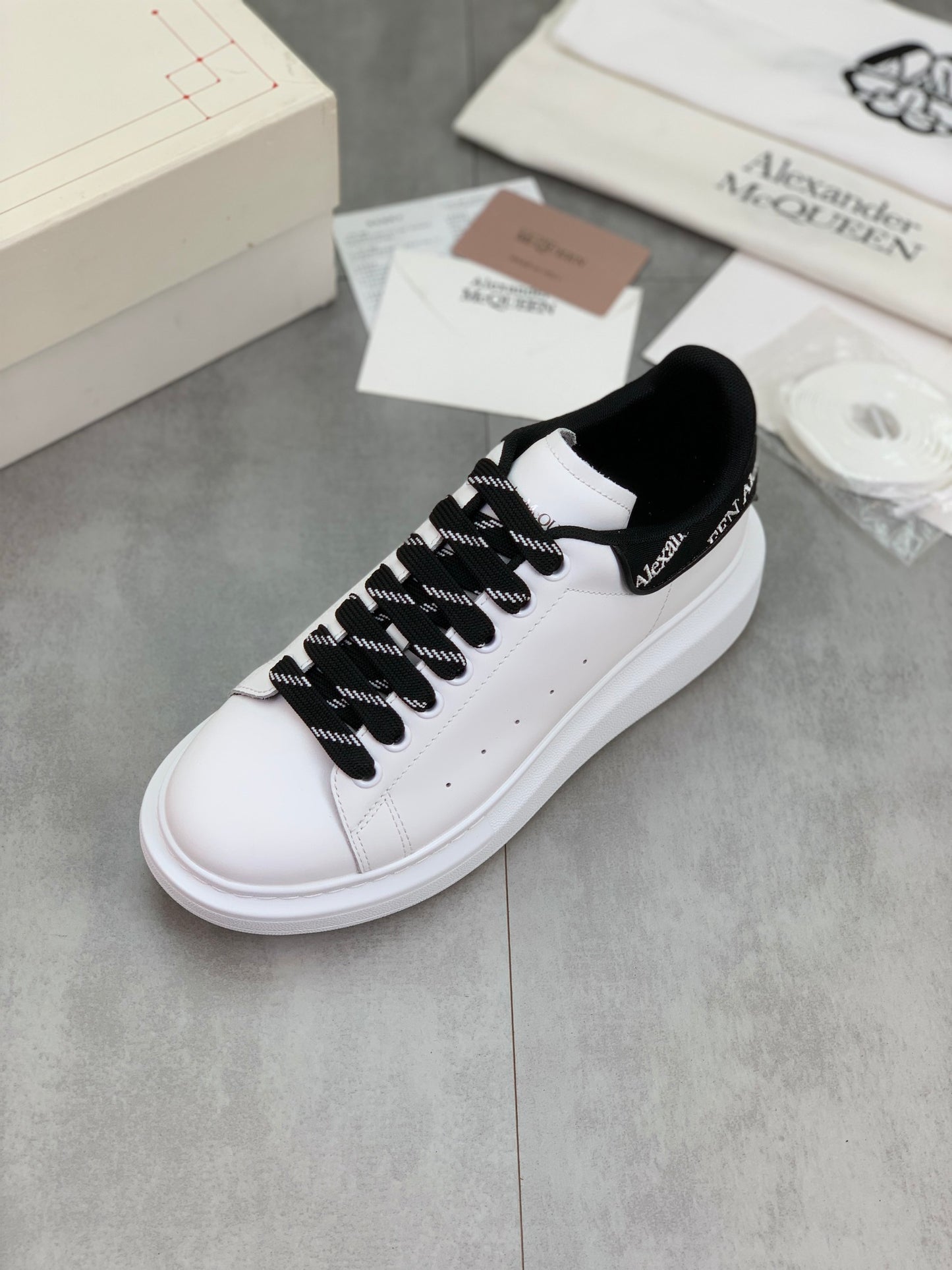 Alexander Mcqueen -030shores