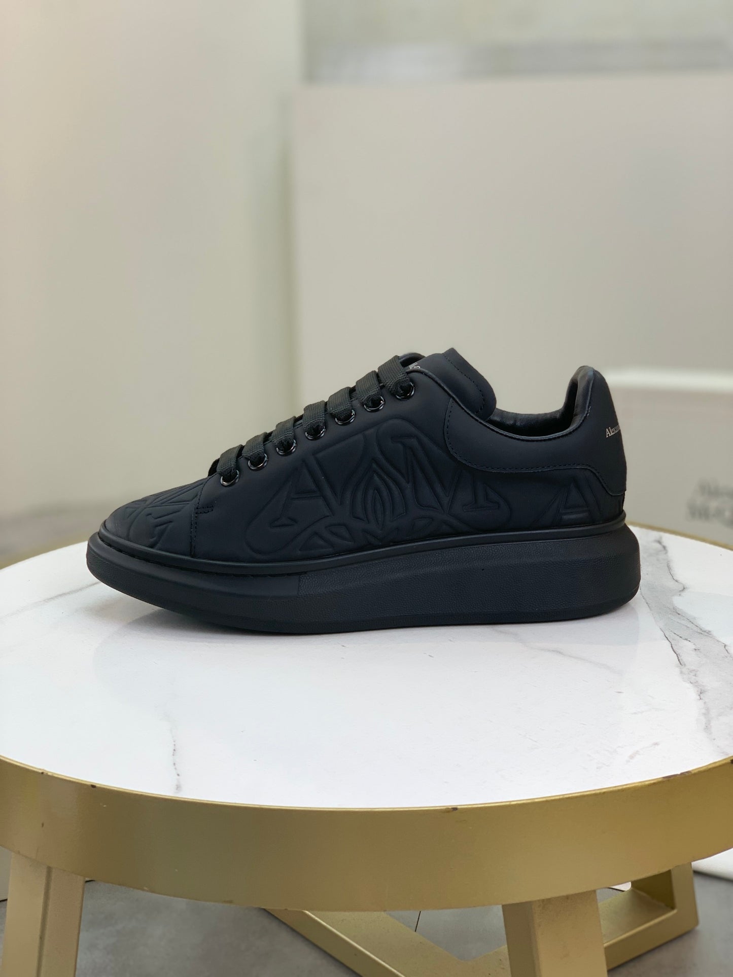 Alexander Mcqueen -031shores