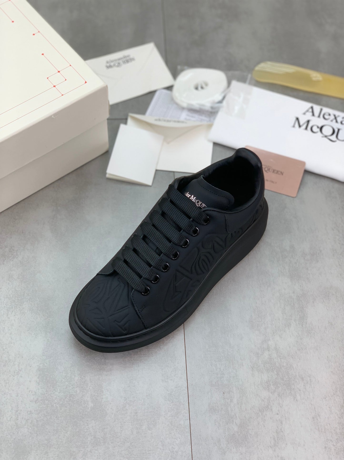 Alexander Mcqueen -031shores