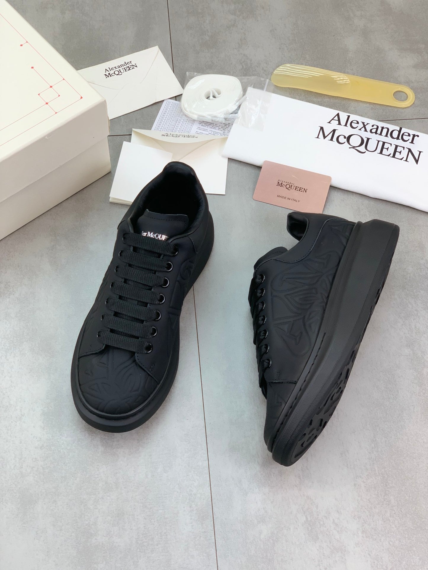 Alexander Mcqueen -031shores