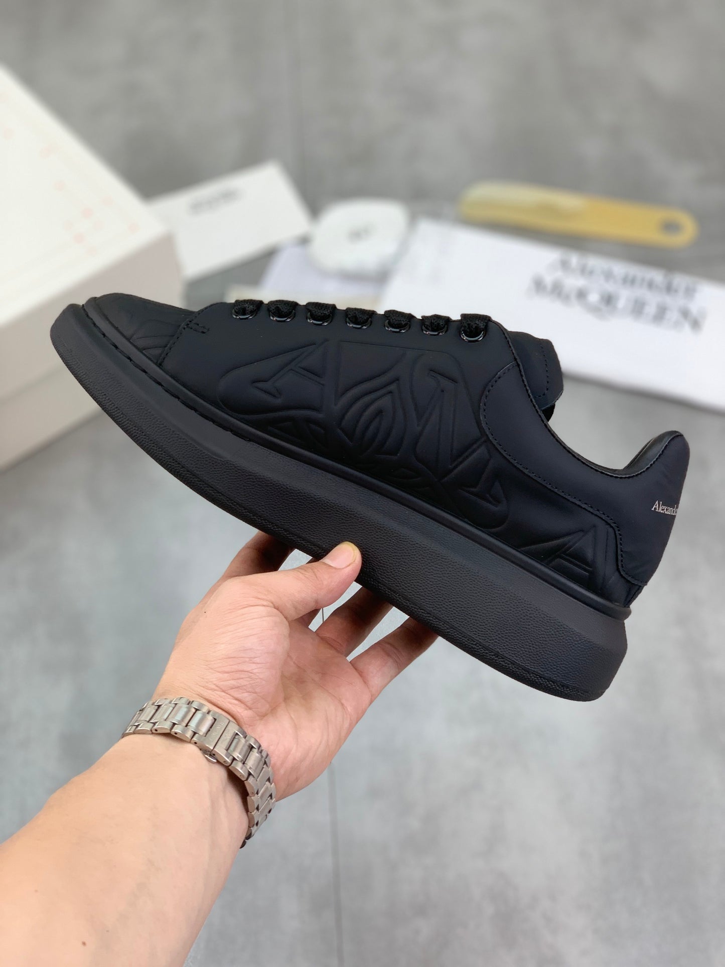 Alexander Mcqueen -031shores